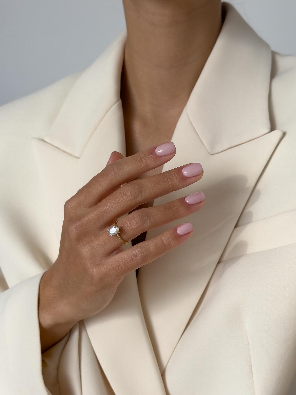 Модные цвета ногтей, которые меняют правила маникюра