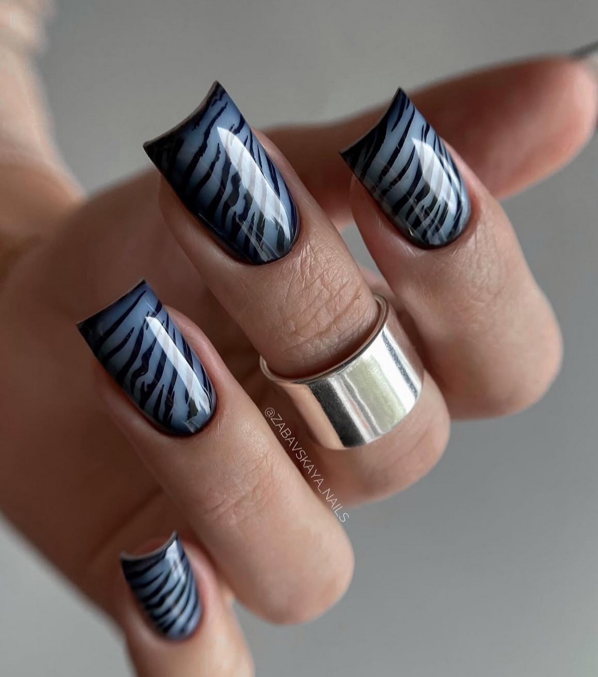 Анимал-принт на ногтях в сезоне 2026: как выбрать трендовый дизайн