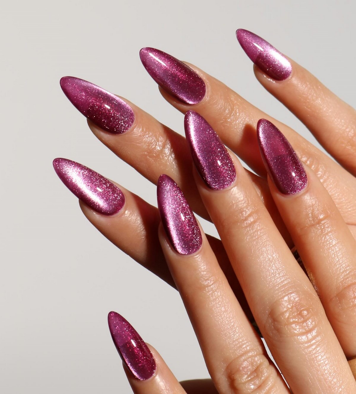 Модные цвета ногтей, которые меняют правила маникюра