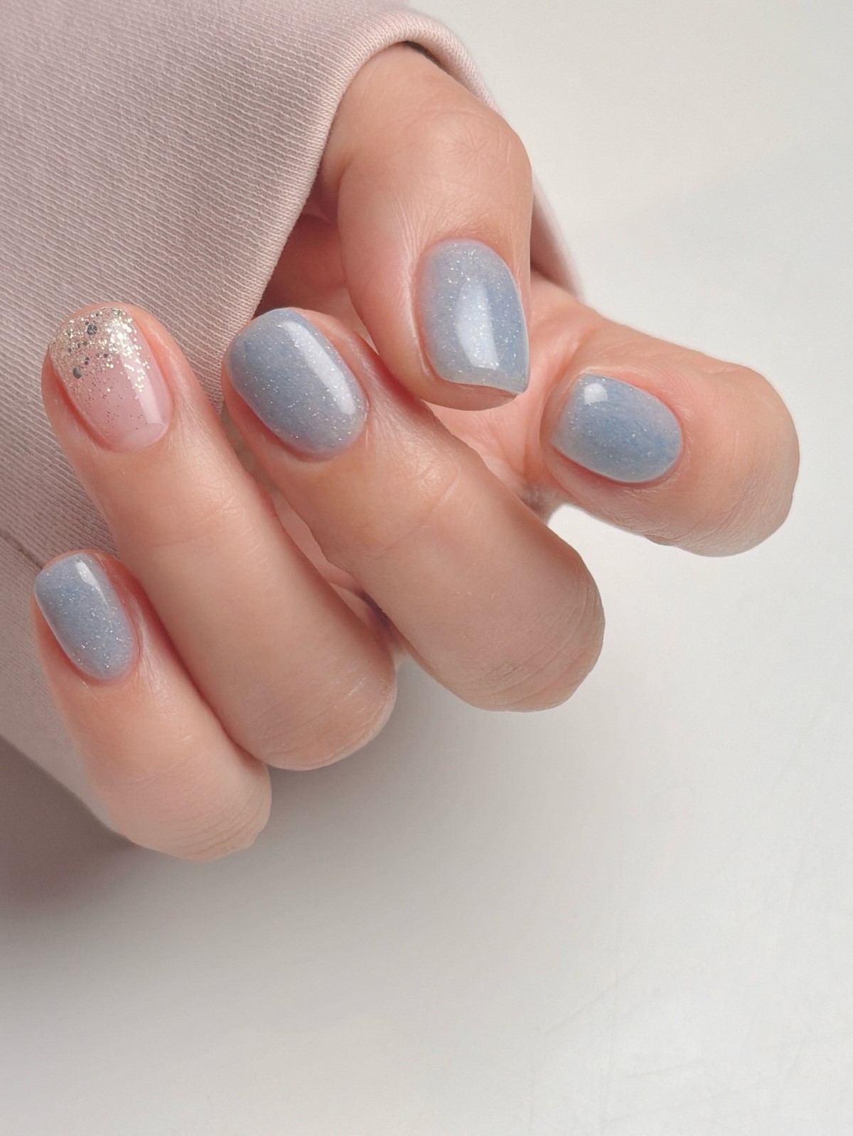 Модные цвета ногтей, которые меняют правила маникюра