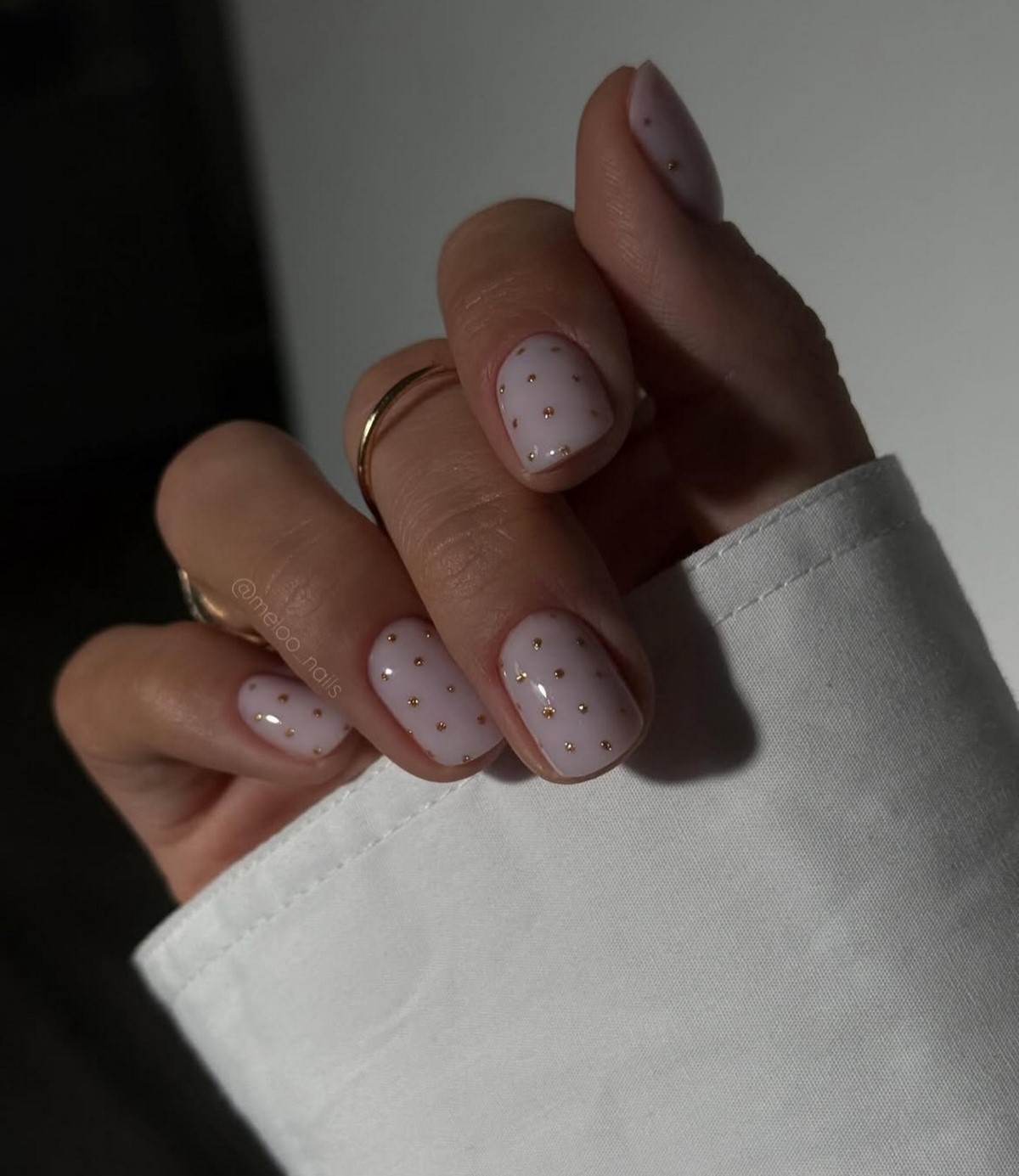 Почему нюдовые ногти всегда смотрятся уместно и стильно