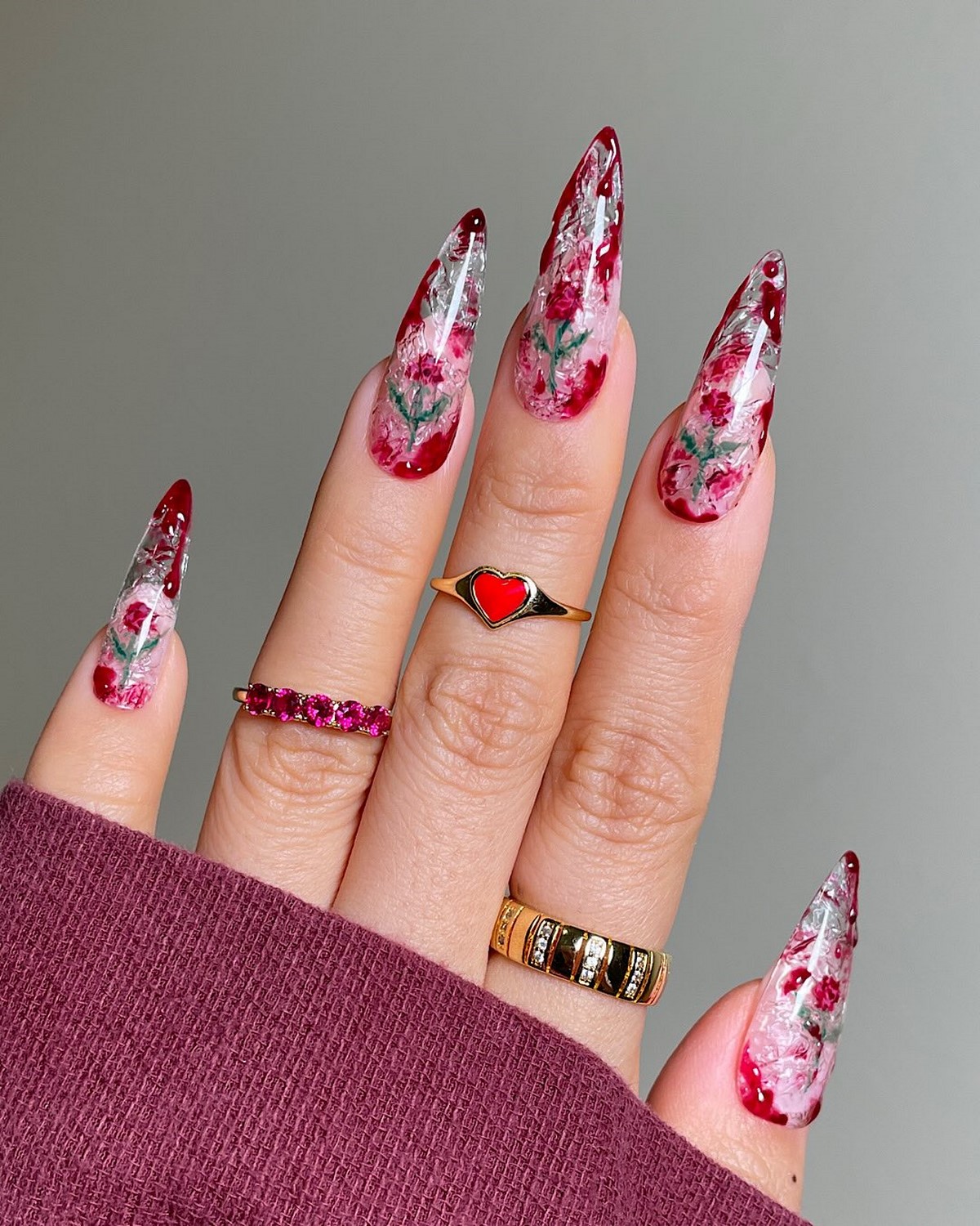 Маникюр на День святого Валентина 2026 с романтичным настроением