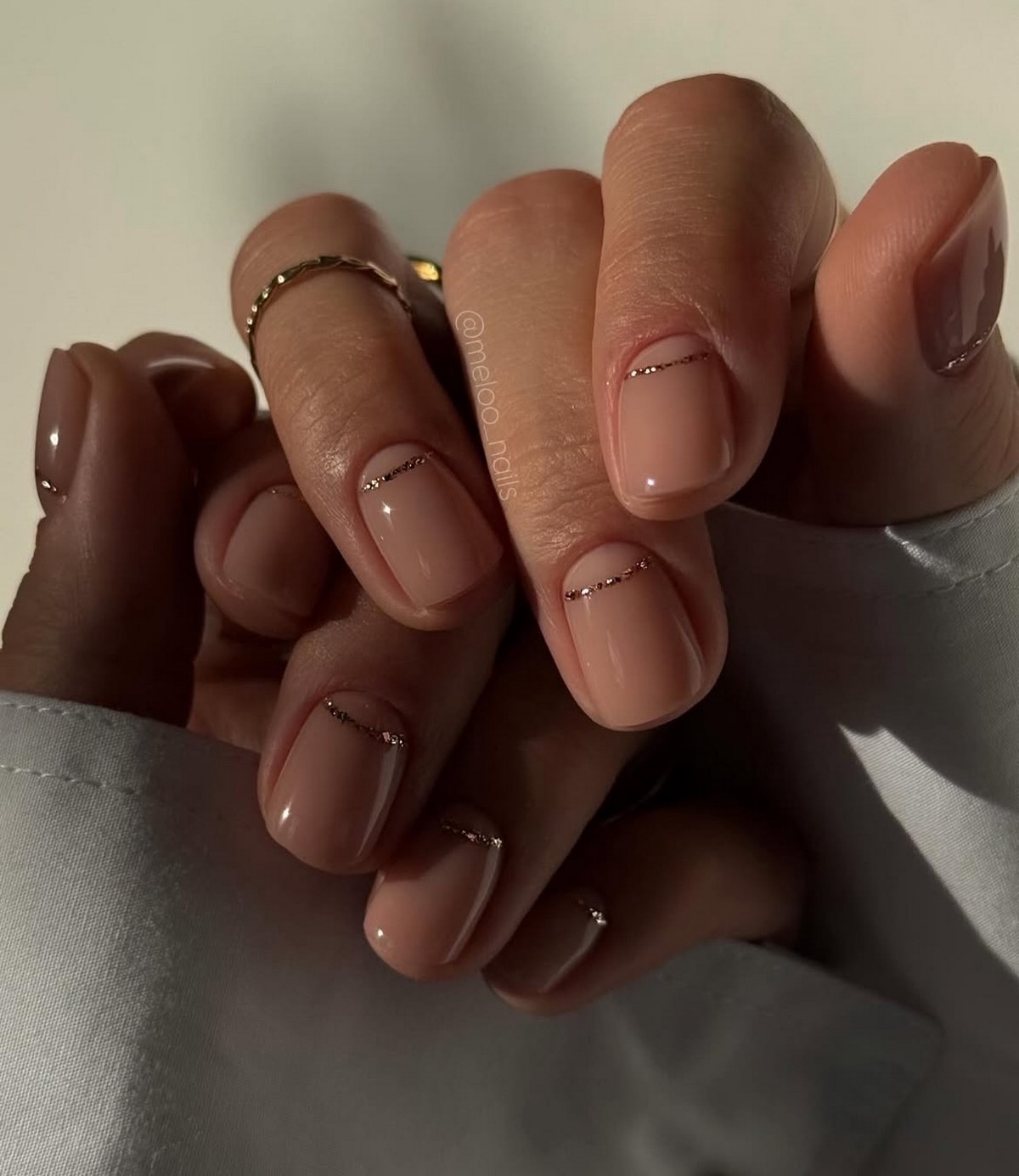 Почему нюдовые ногти всегда смотрятся уместно и стильно