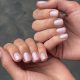 Молочный маникюр на короткие ногти