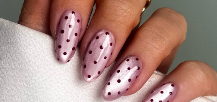 Миндальные ногти с кошачьим глазом и горошком