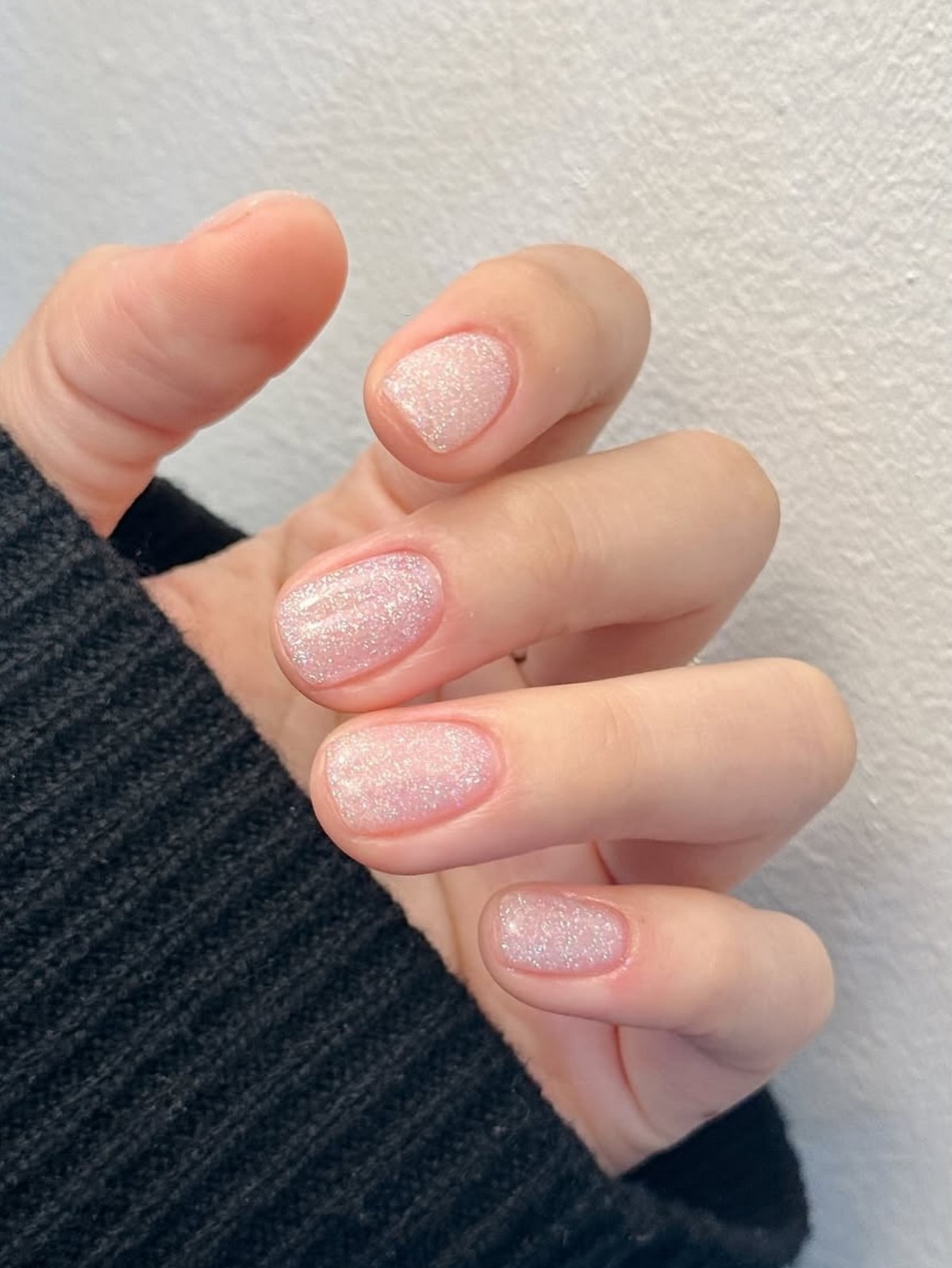 Модные короткие ногти весной: 10 идей, которые влюбляют