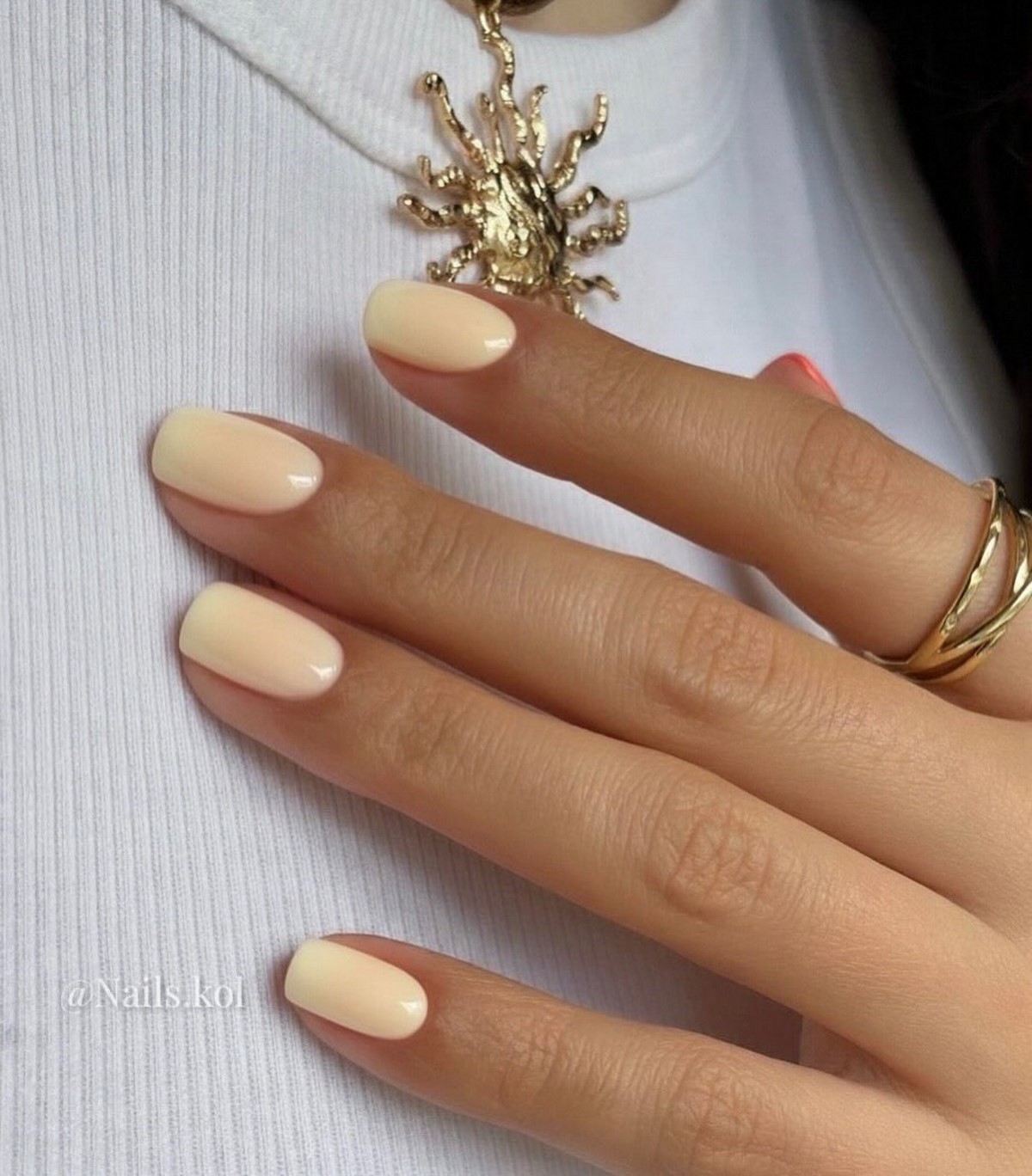 Тренды маникюра, которые выглядят аккуратно, а не вычурно