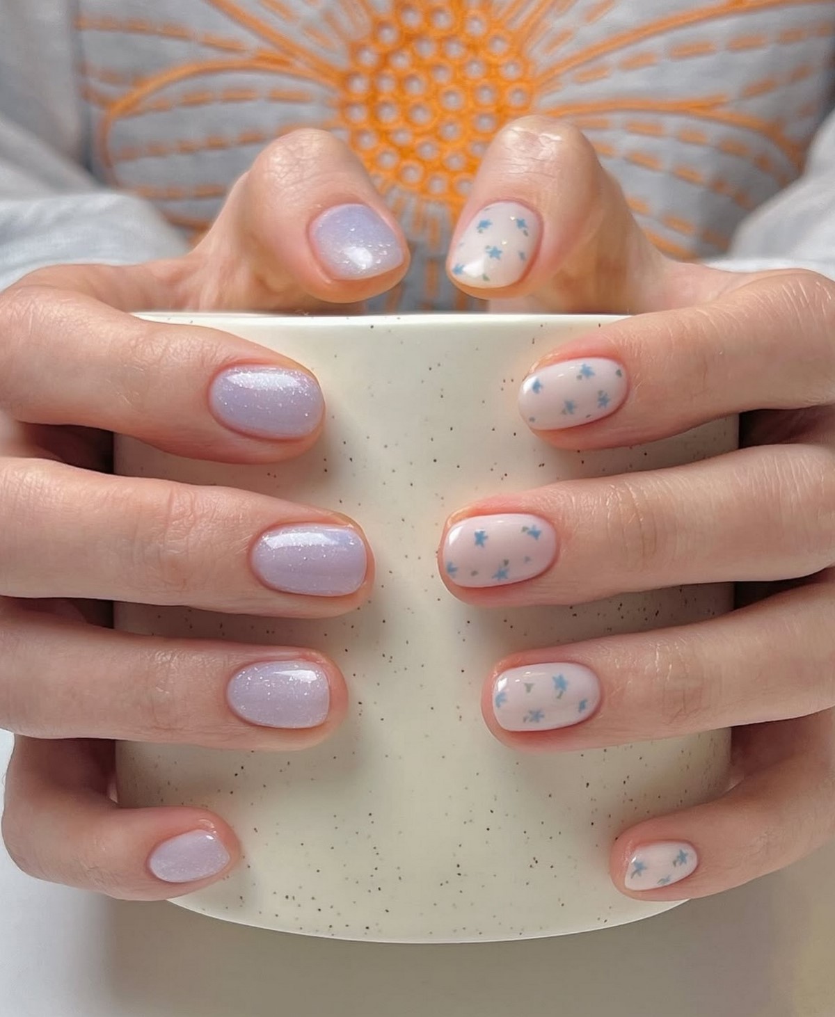 Модные короткие ногти весной: 10 идей, которые влюбляют