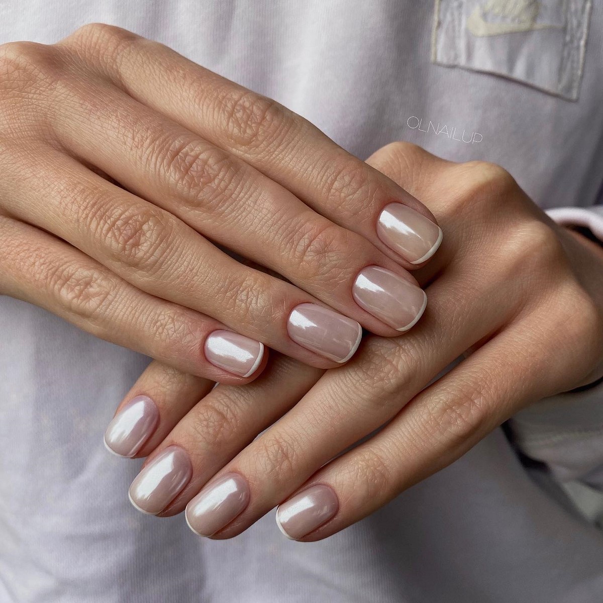 Светлый маникюр этой весны: оттенки, которые подходят ко всему