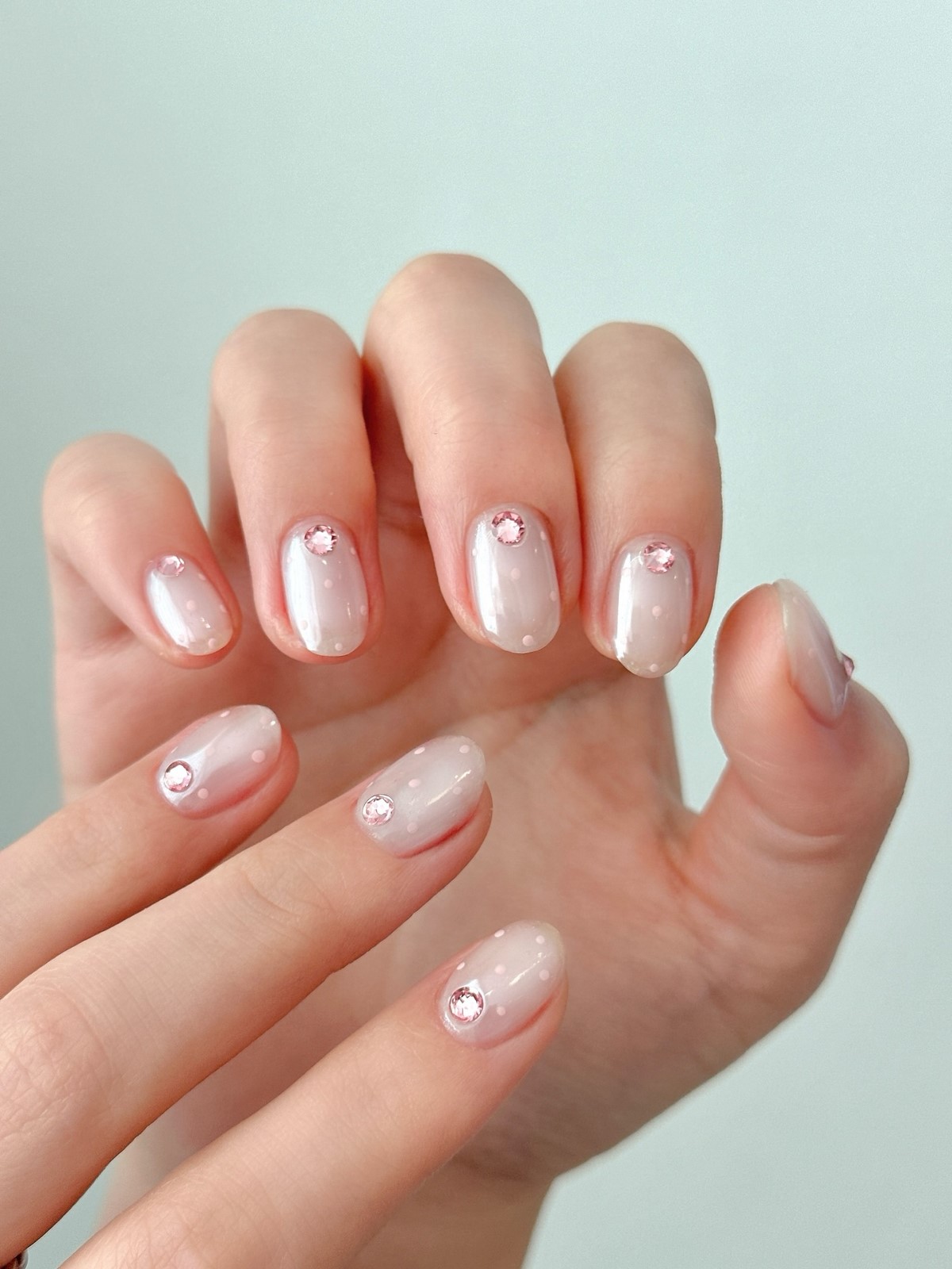 Модные короткие ногти весной: 10 идей, которые влюбляют