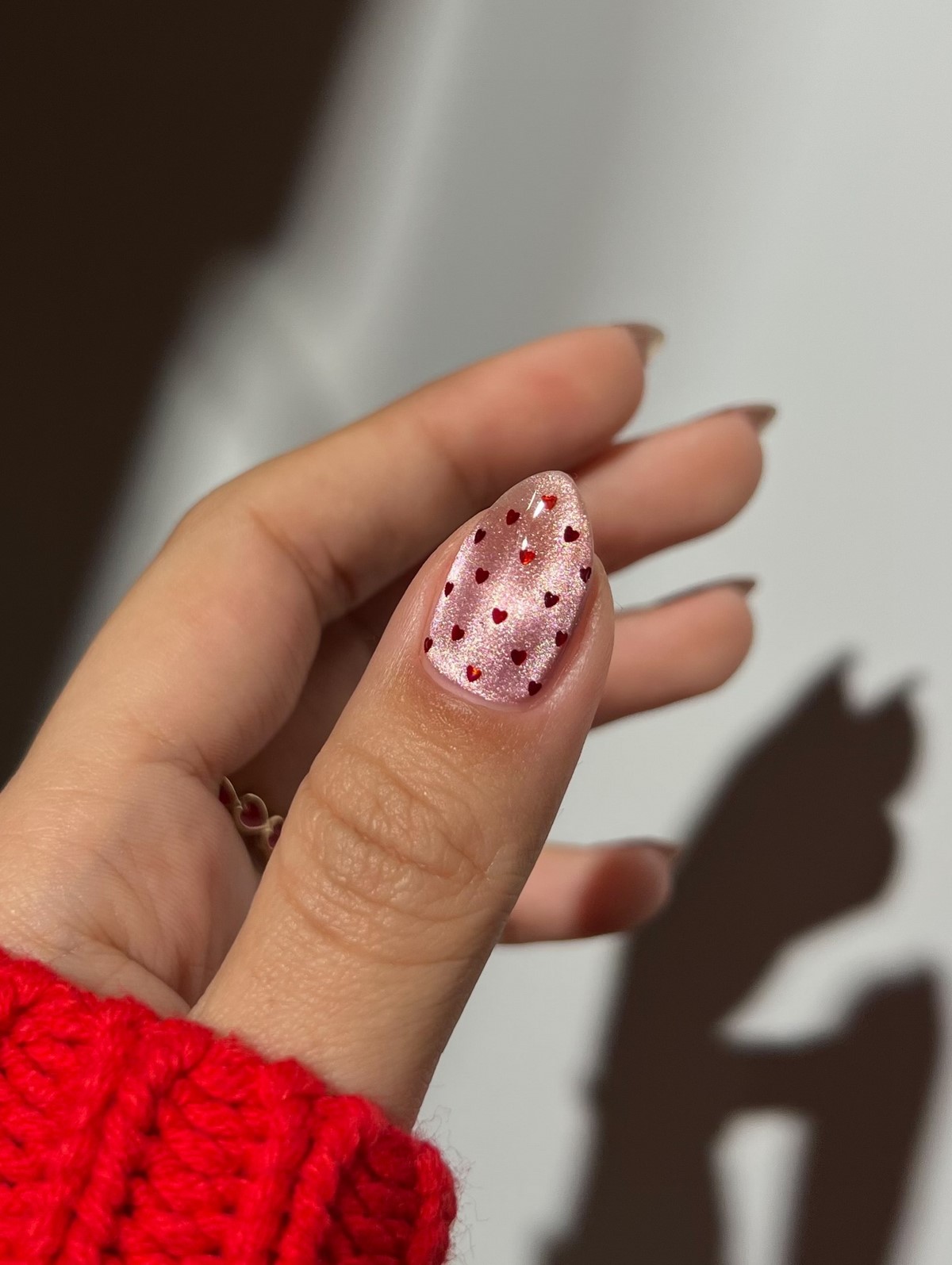 Маникюр на весну 2026, который выглядит дорого