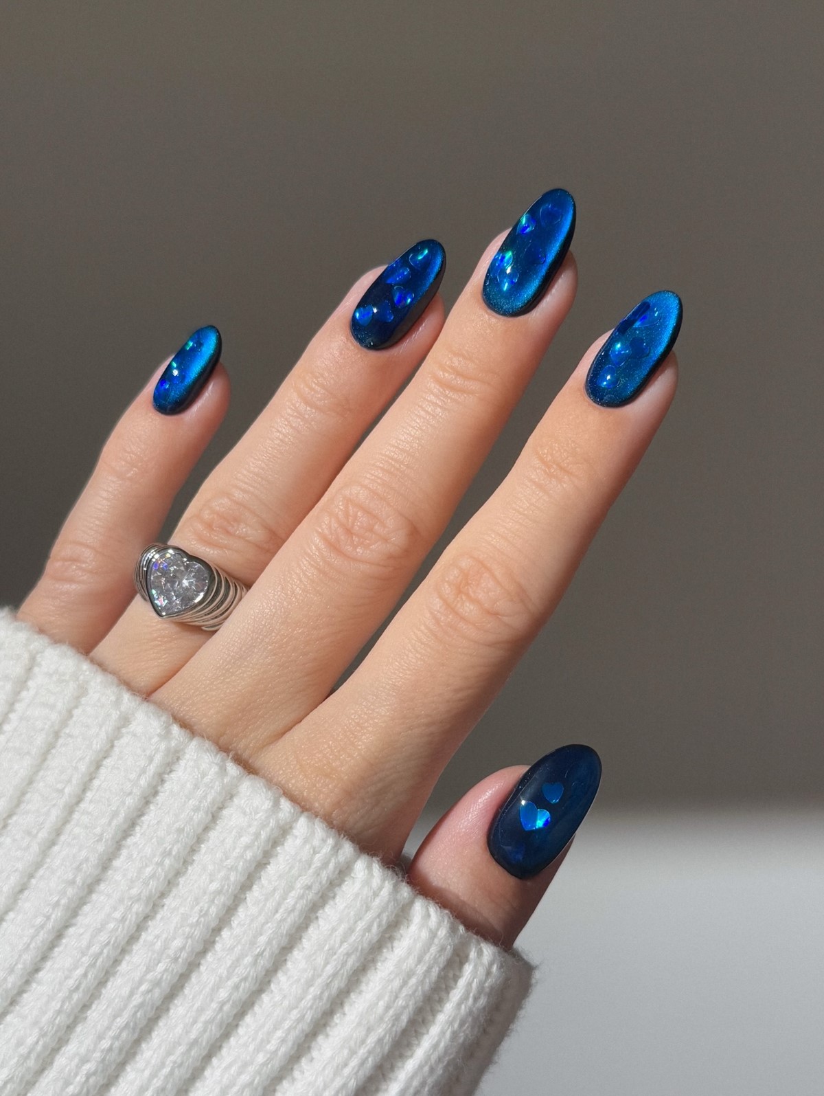 Тренды маникюра, которые выглядят аккуратно, а не вычурно