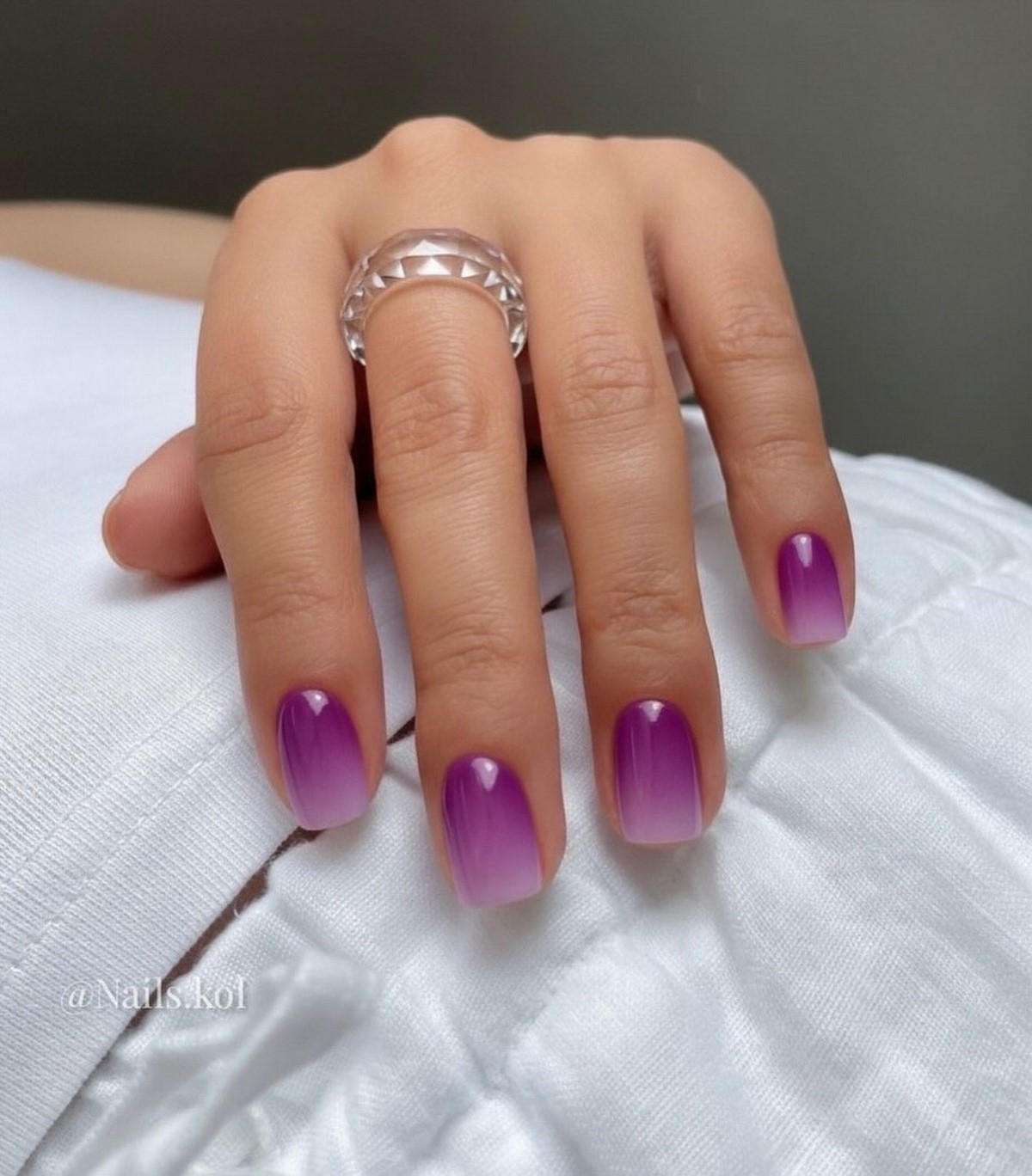 Модные короткие ногти весной: 10 идей, которые влюбляют