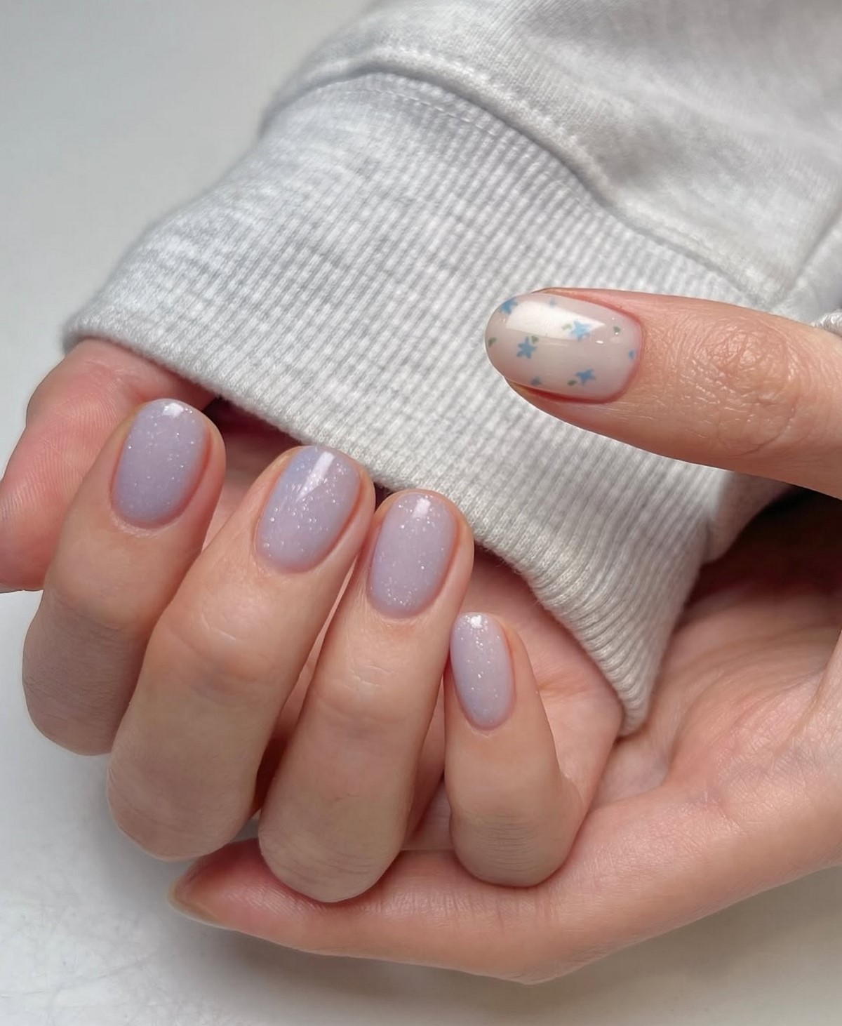 Маникюр, который подходит ко всему: 8 оттенков на каждый день