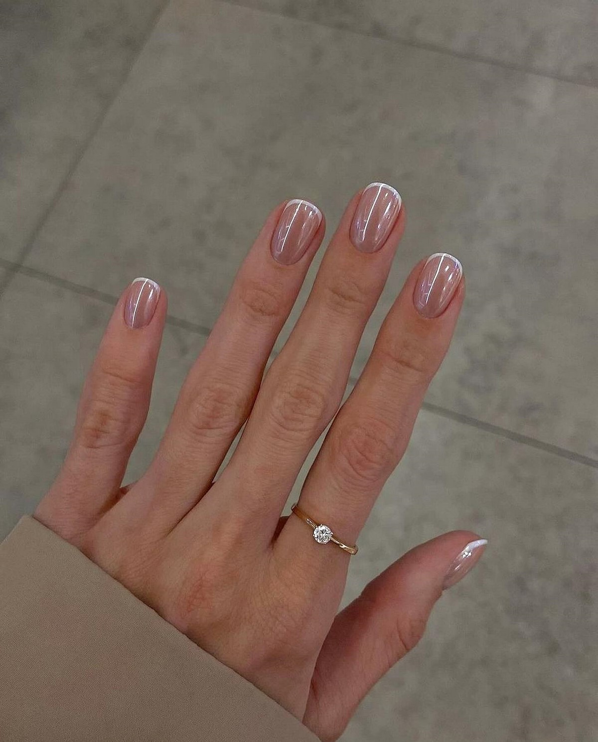 Микрофренч вместо обычного: самый аккуратный маникюр этой весны