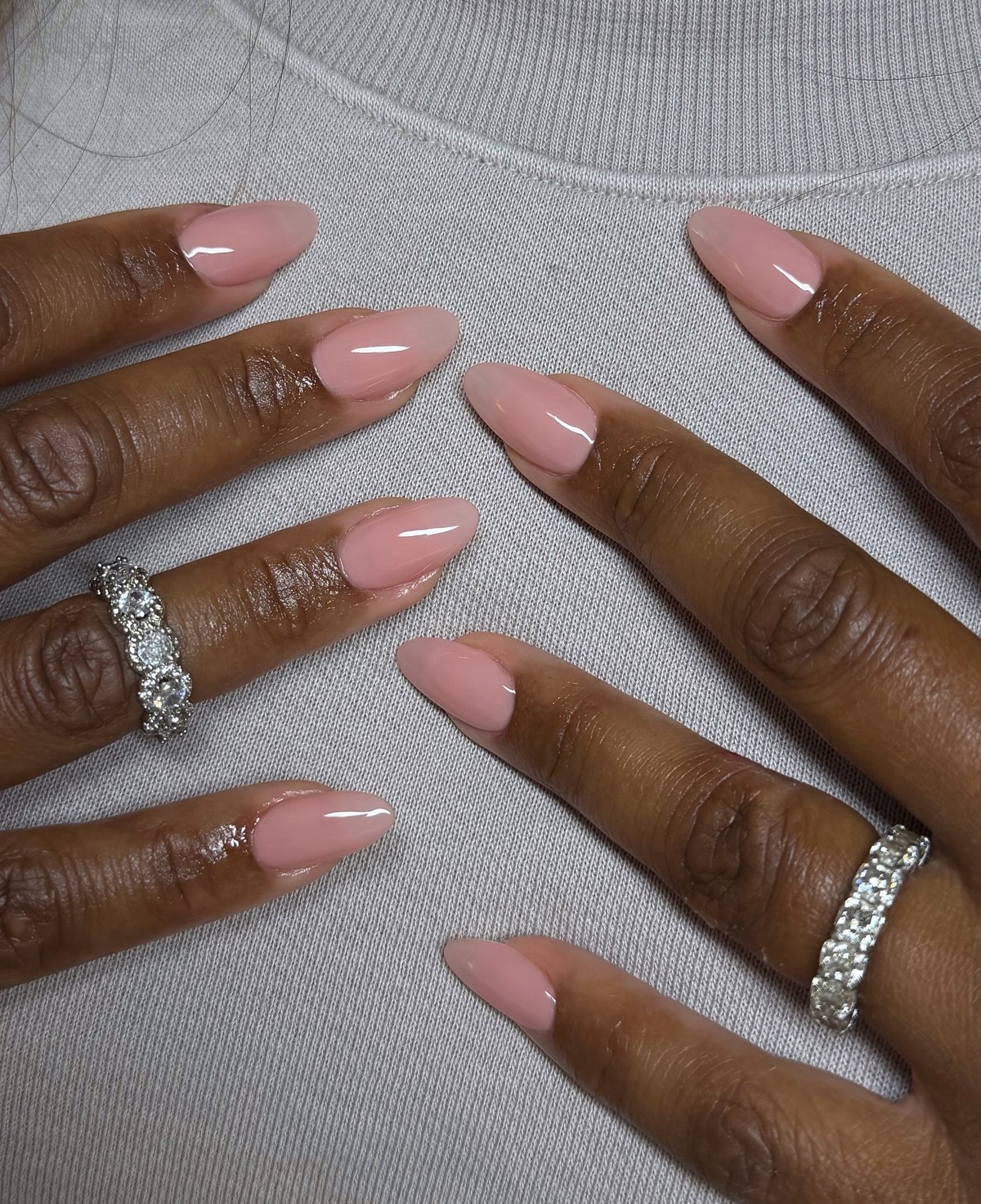 Маникюр без дизайна, который выглядит дорого и стильно