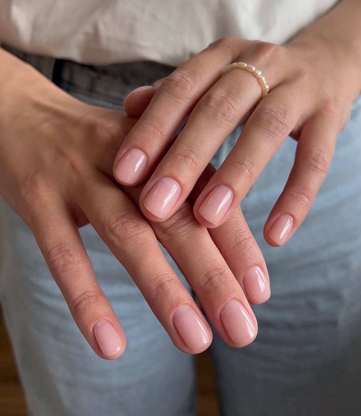 Маникюр без дизайна, который выглядит дорого: главный выбор этой весны