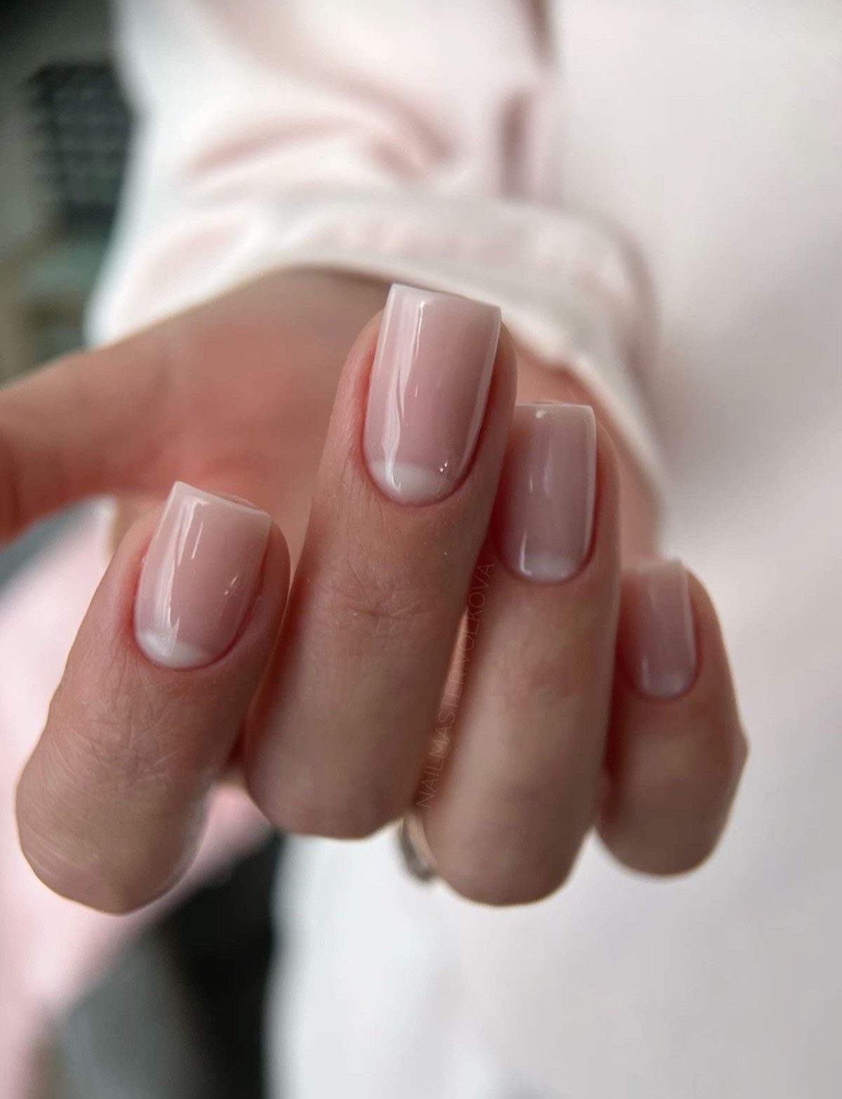 Весенний маникюр 2026: самые обсуждаемые новинки сезона