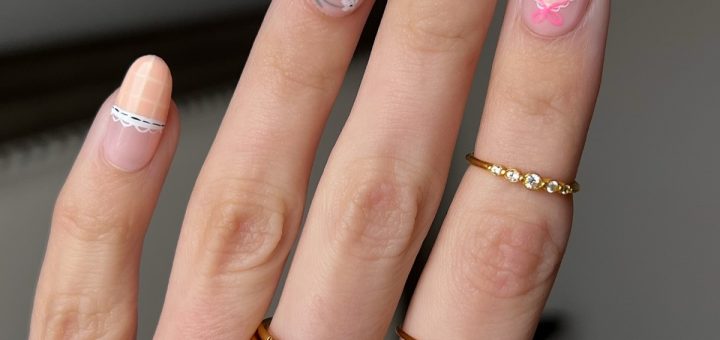 Маникюр на апрель 2026: 12 идей уже в тренде