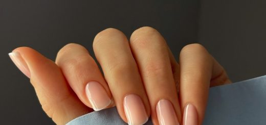 Микрофренч весны 2026: самый аккуратный маникюр сезона