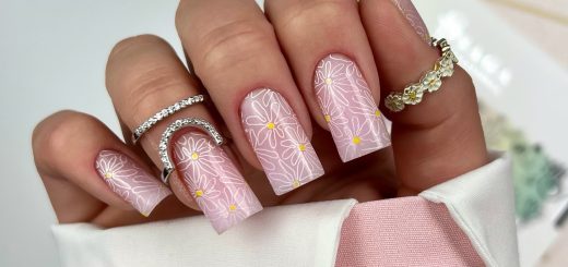 Цветочный маникюр возвращается: самые свежие идеи весны