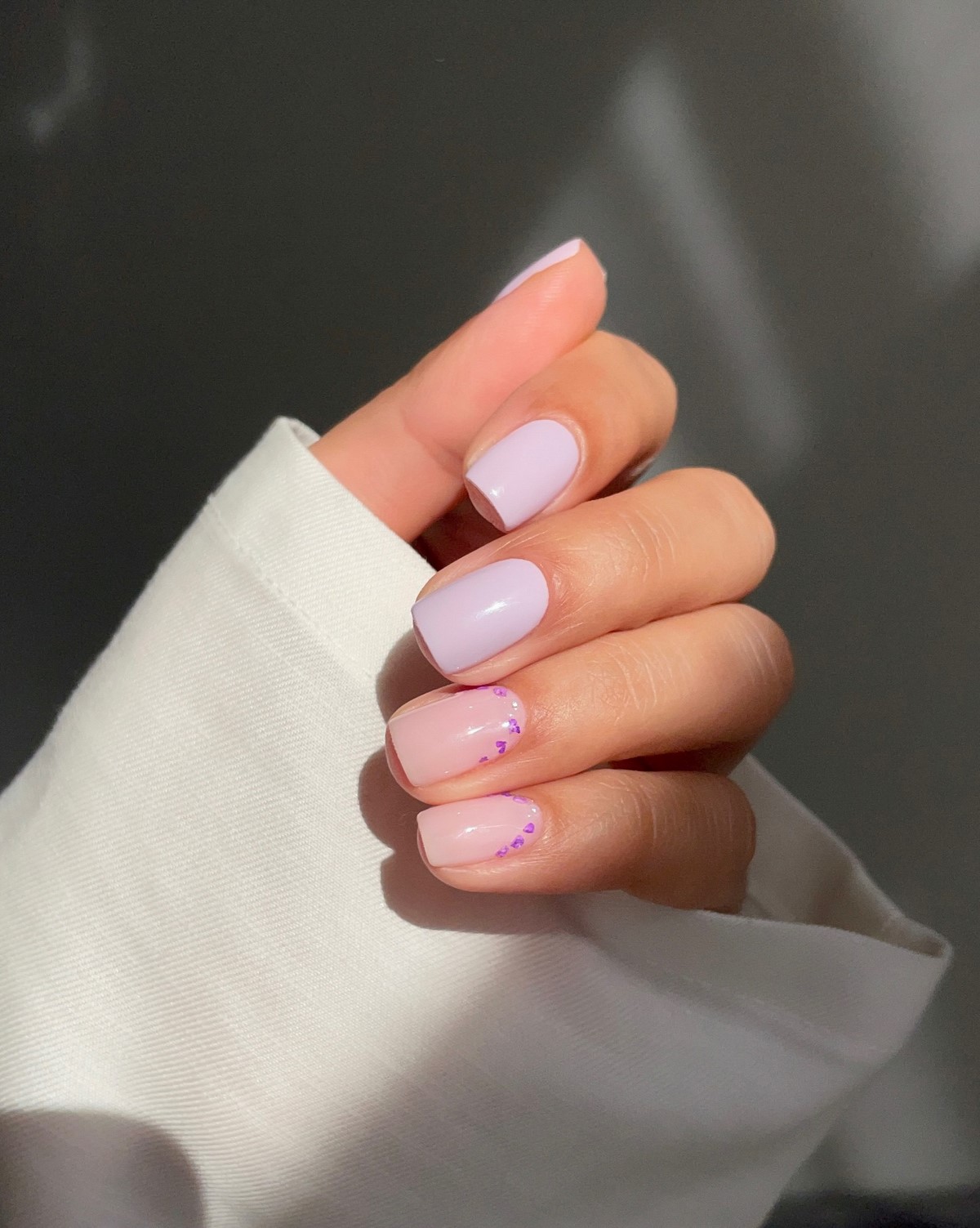 Маникюр на каждый день весной 2026: 8 универсальных оттенков