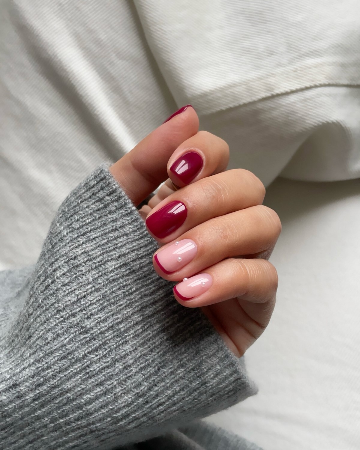 Квадратный маникюр весны 2026: форма снова в центре внимания