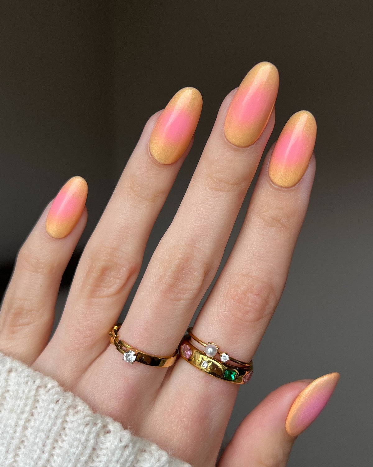 Аура-маникюр весны 2026: эффект, который сейчас везде