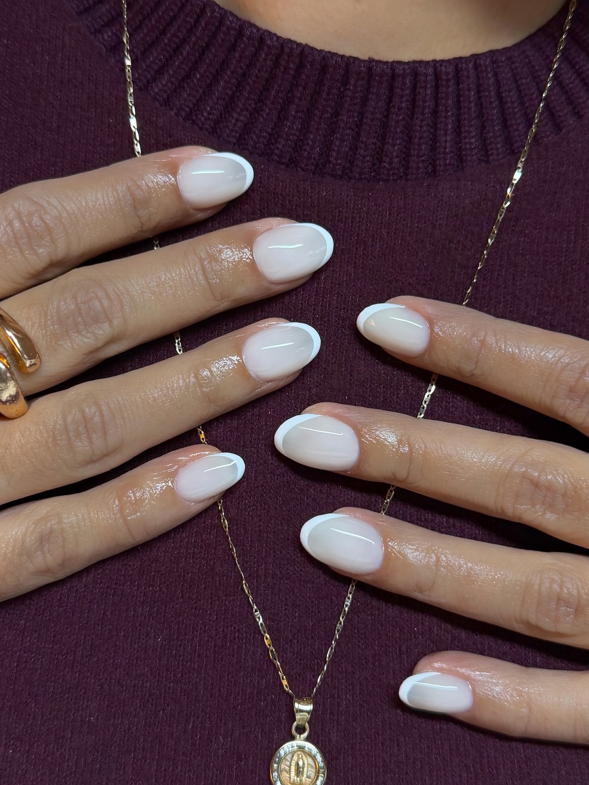 Белый маникюр 2026: три оттенка, которые покорят весну