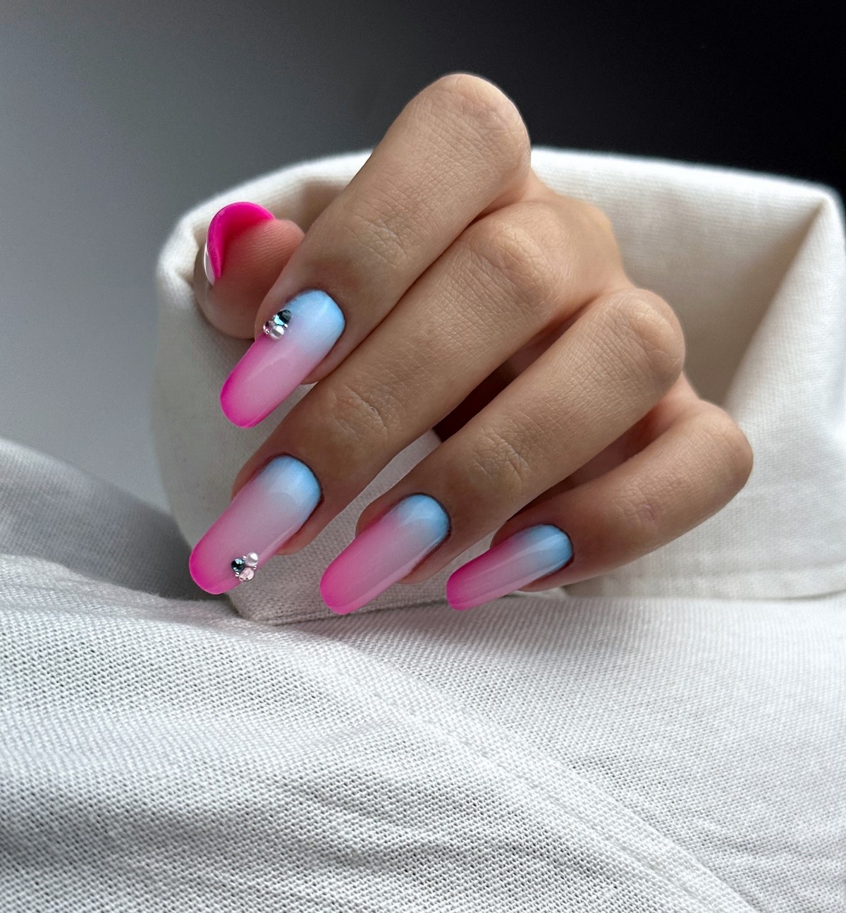 Розовый маникюр весны 2026: оттенки в тренде