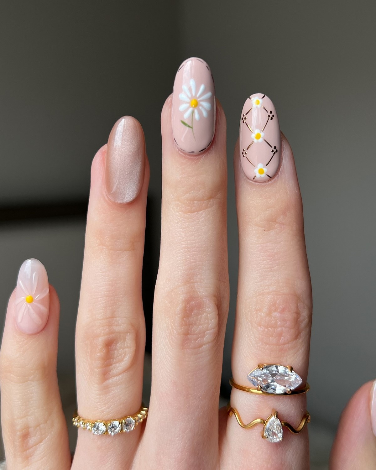 7 цветов маникюра весны 2026, которые выглядят дорого