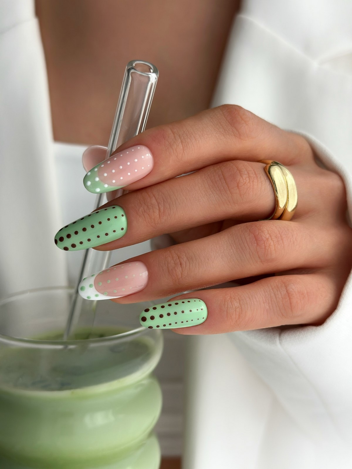 Маникюр весны 2026, который выглядит дорого: 7 оттенков сезона