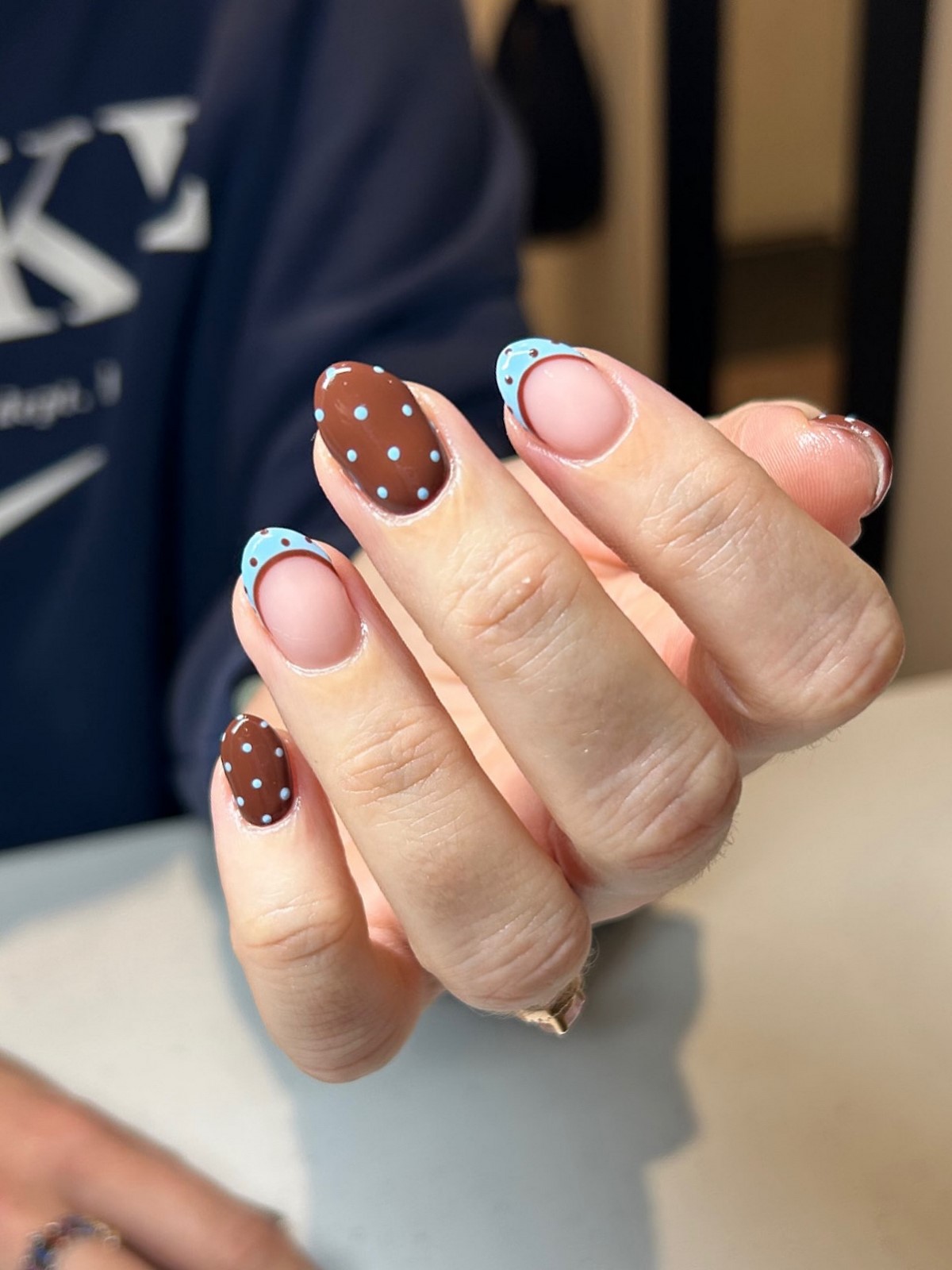 Миндаль уходит: формы ногтей 2026, которые выбирают чаще