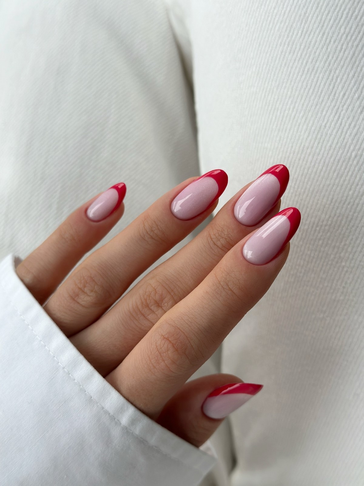 Пасхальный маникюр: стильные идеи без наивных рисунков