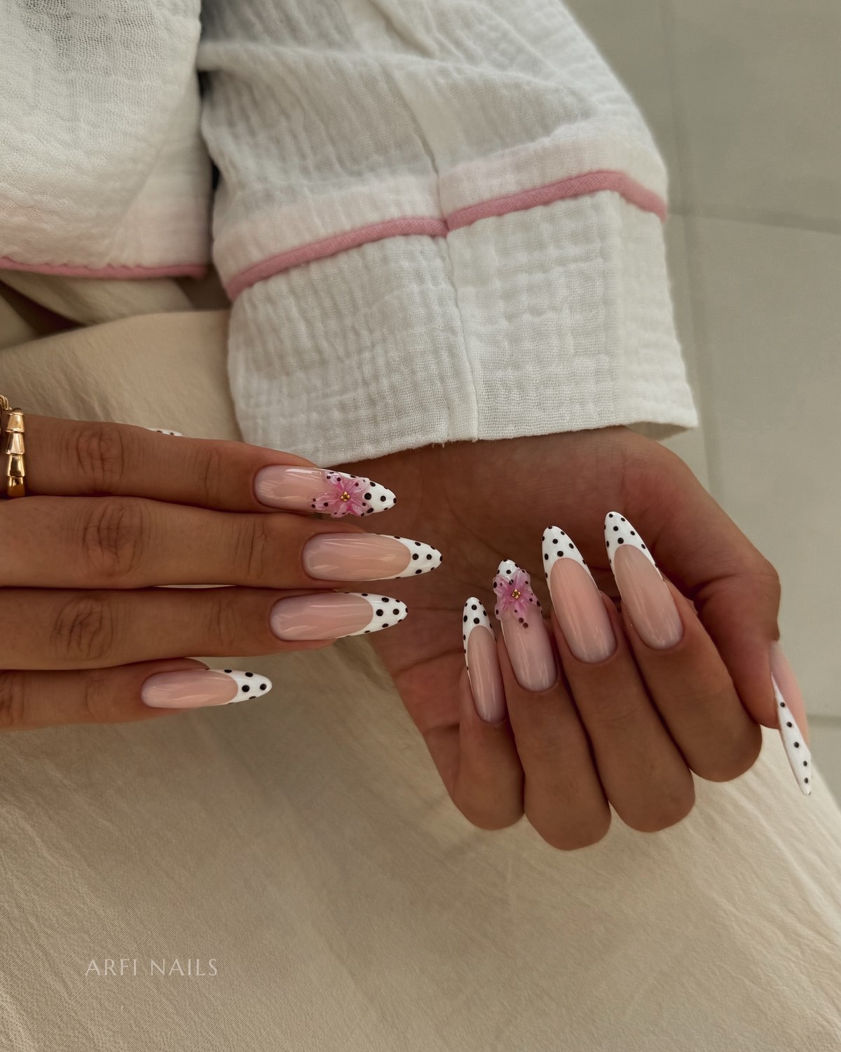 Французский маникюр весной 2026: новый взгляд на классику