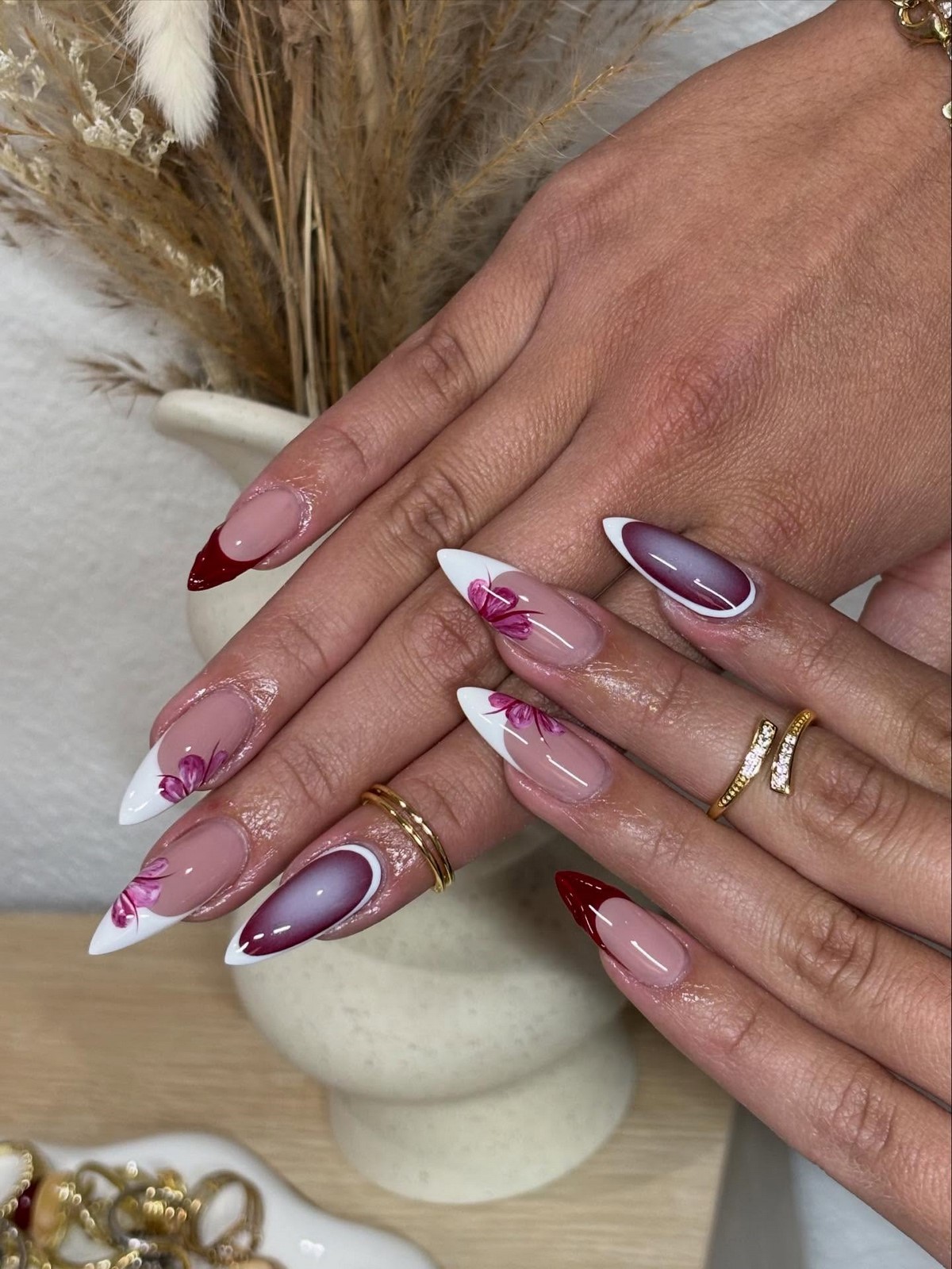 Аура-маникюр весны 2026: эффект, который сейчас везде