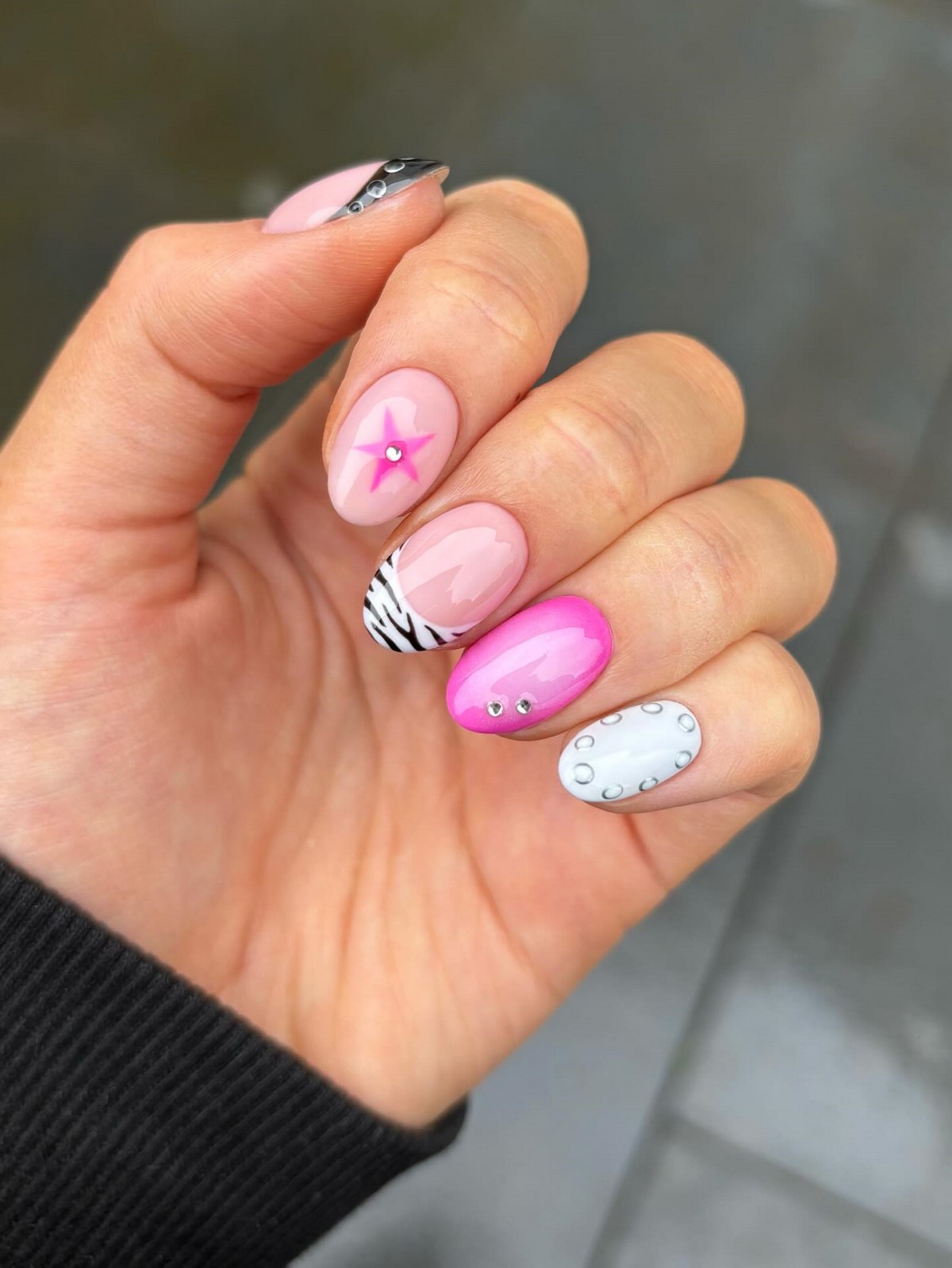 Аура-маникюр весны 2026: эффект, который сейчас везде