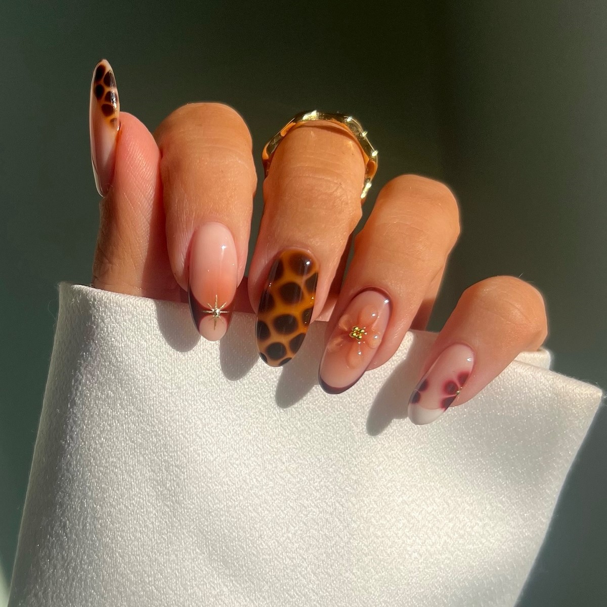 Аура-маникюр весны 2026: эффект, который сейчас везде