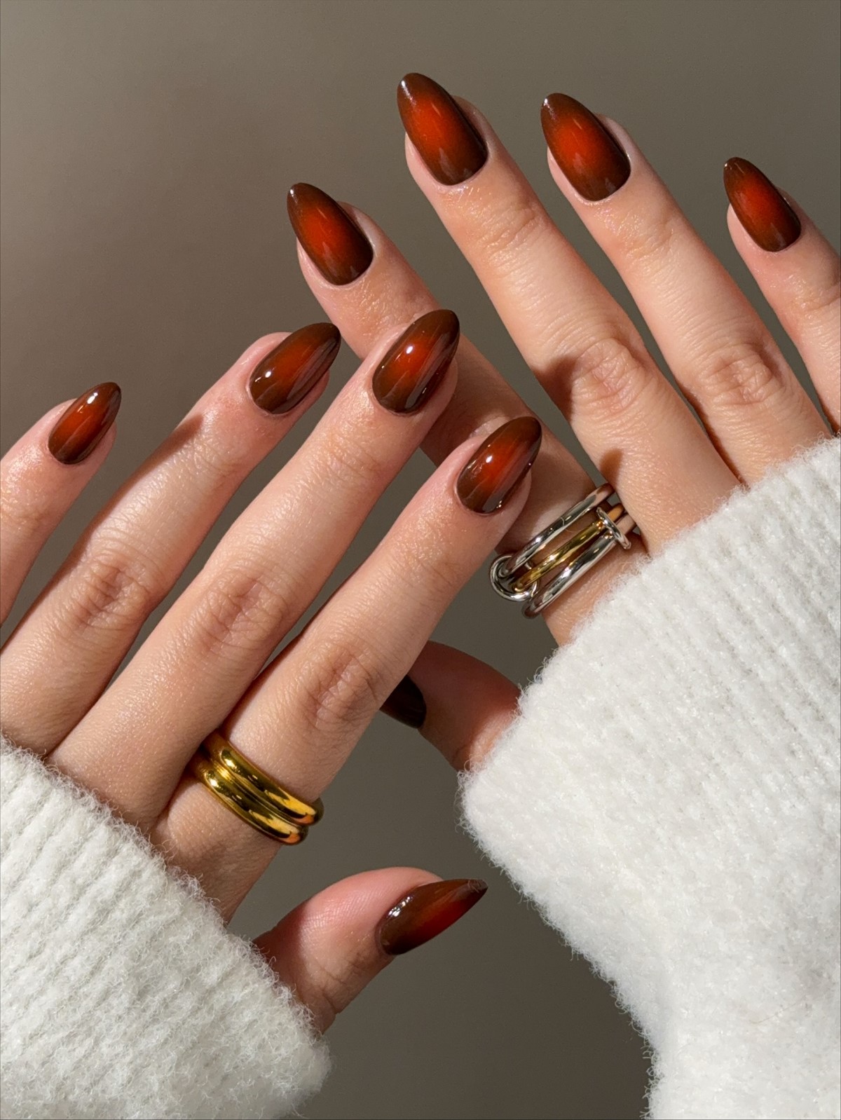 Аура-маникюр весны 2026: эффект, который сейчас везде