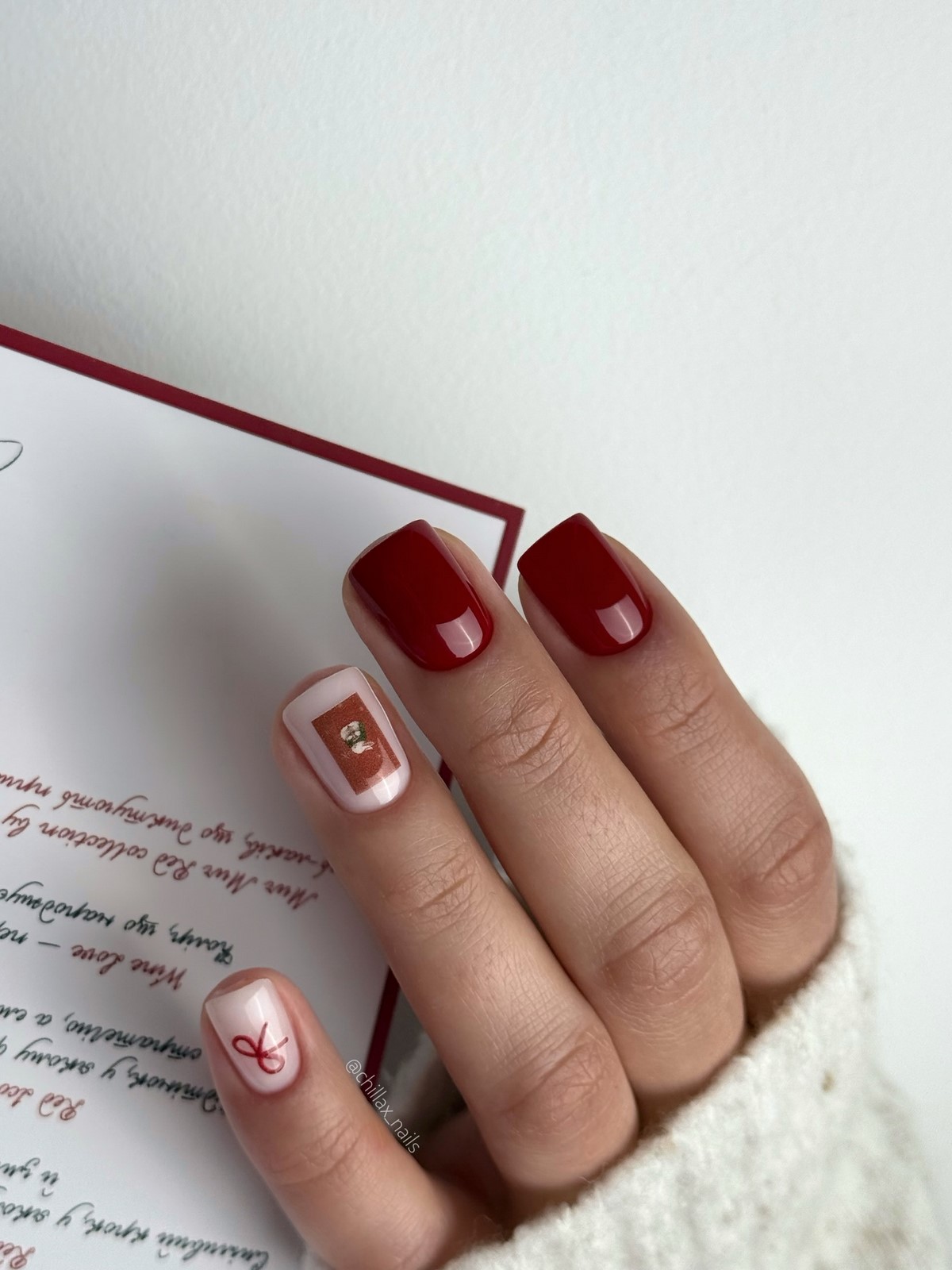 Двухцветный маникюр весны 2026: трендовые дуэты оттенков