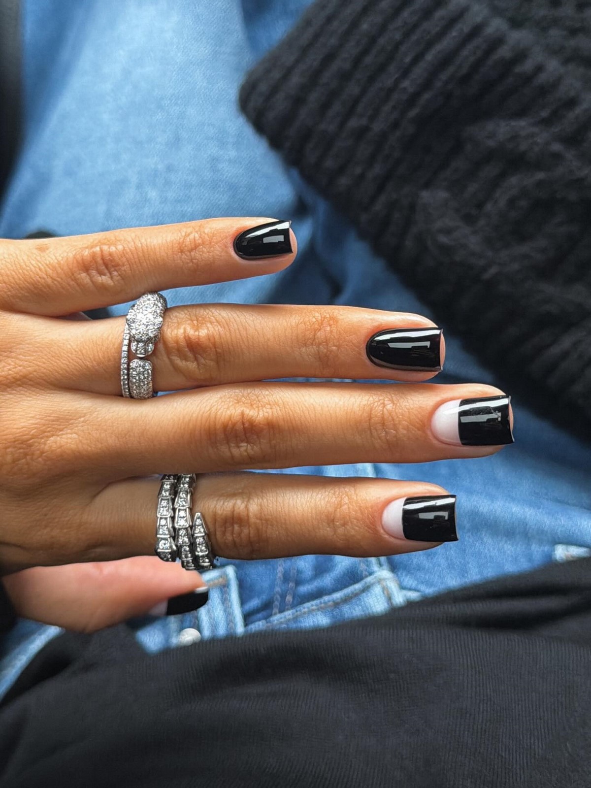 Двухцветный маникюр весны 2026: трендовые дуэты оттенков