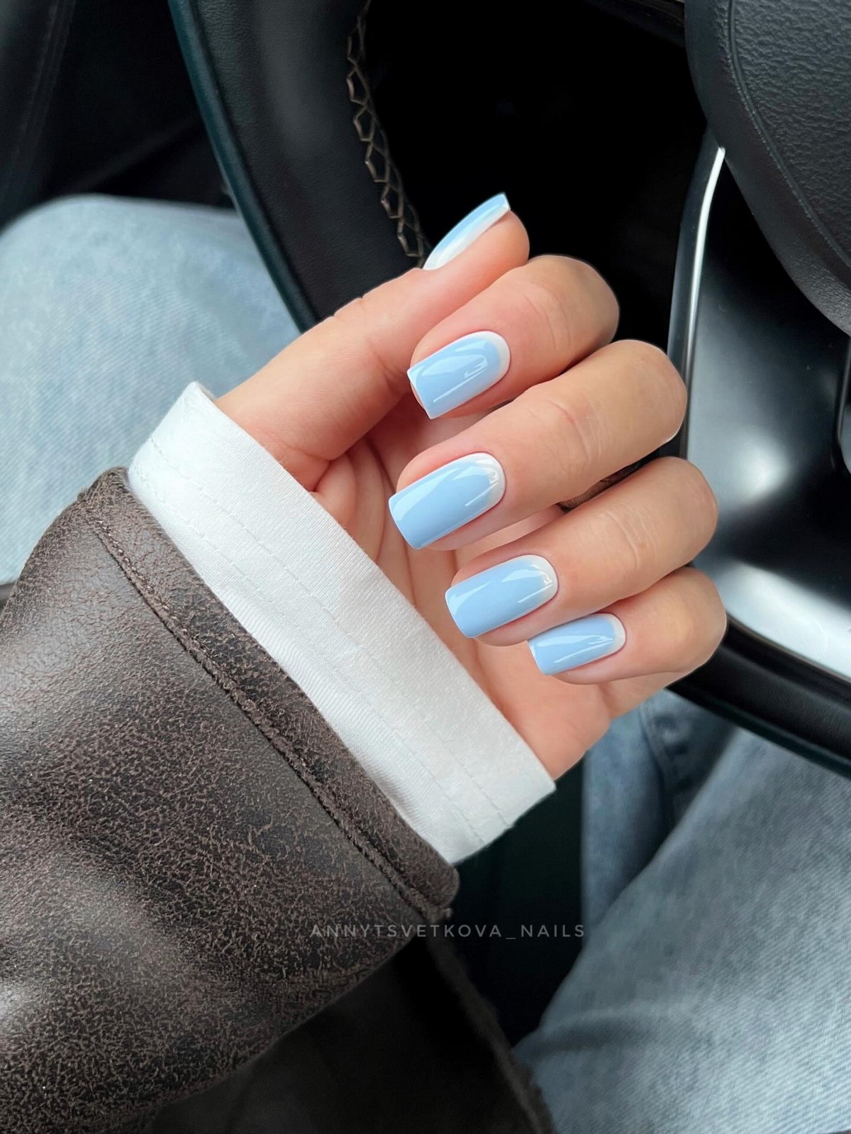 Весна 2026: почему короткий маникюр в моде