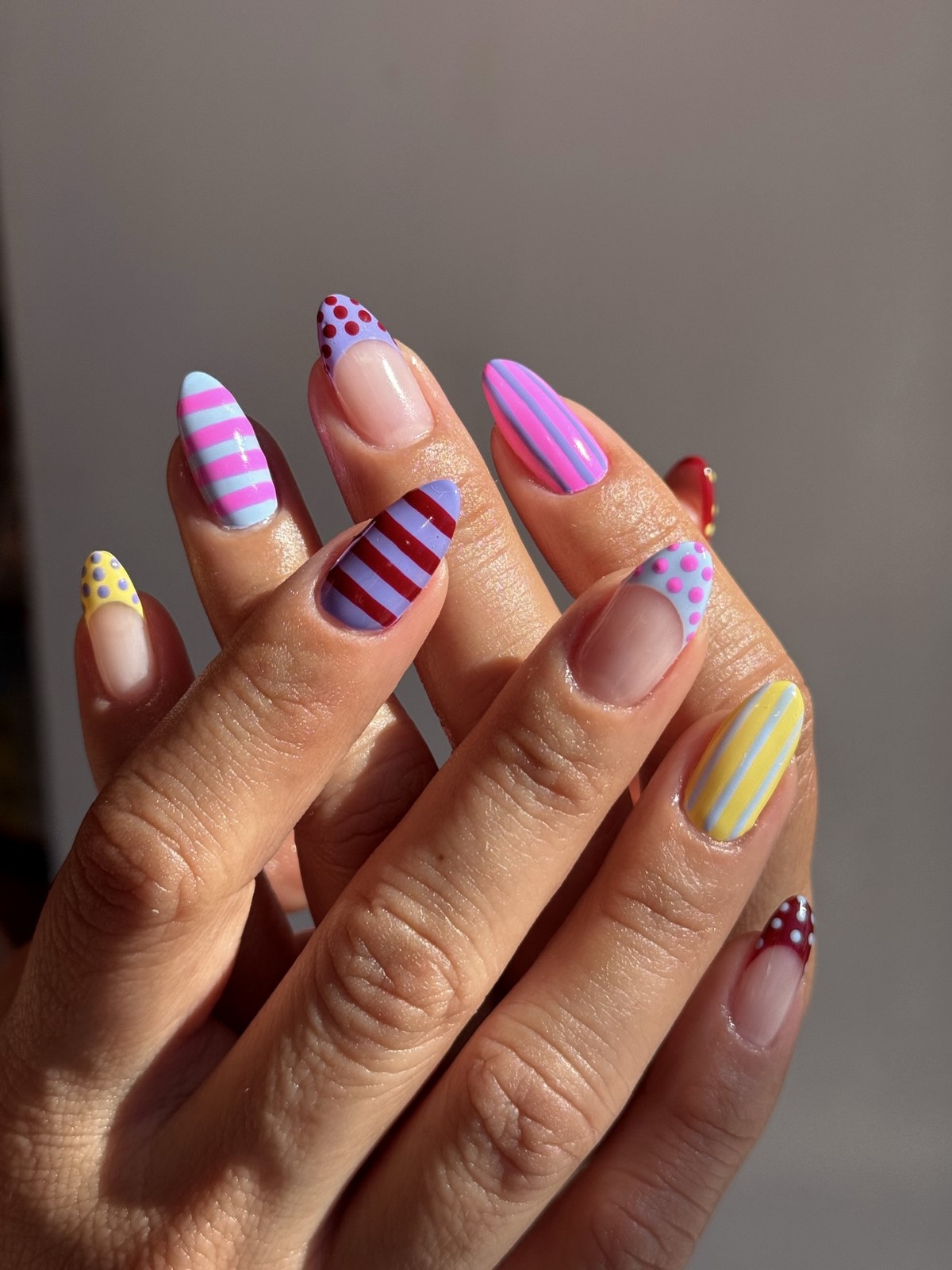 Лавандовый маникюр: оттенок, который заменяет нюд этой весной