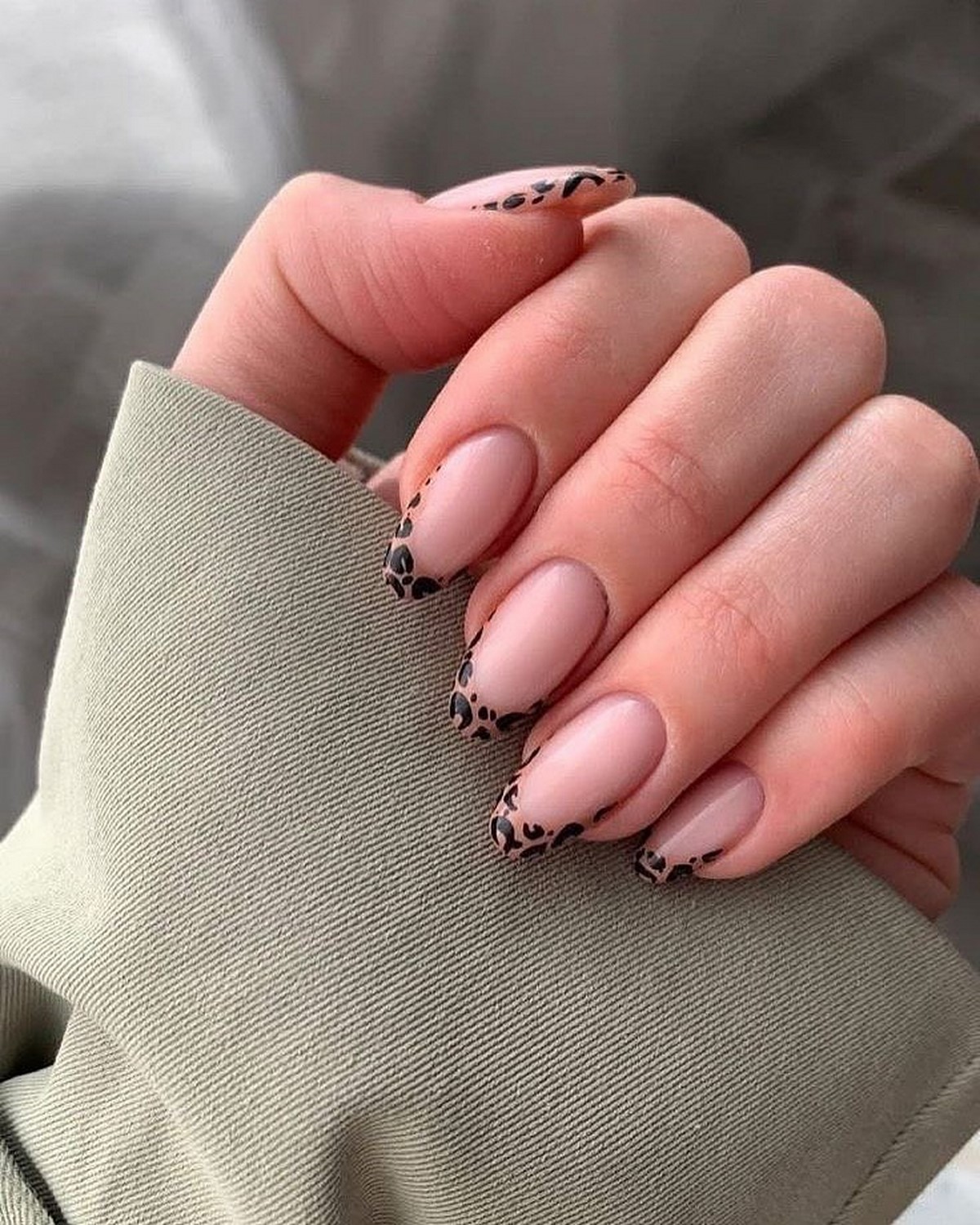 Леопардовый маникюр возвращается: неожиданный тренд