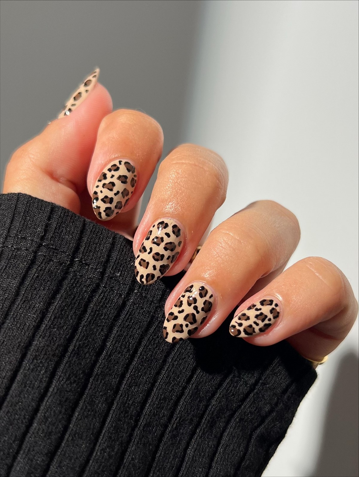 Леопардовый маникюр возвращается: неожиданный тренд