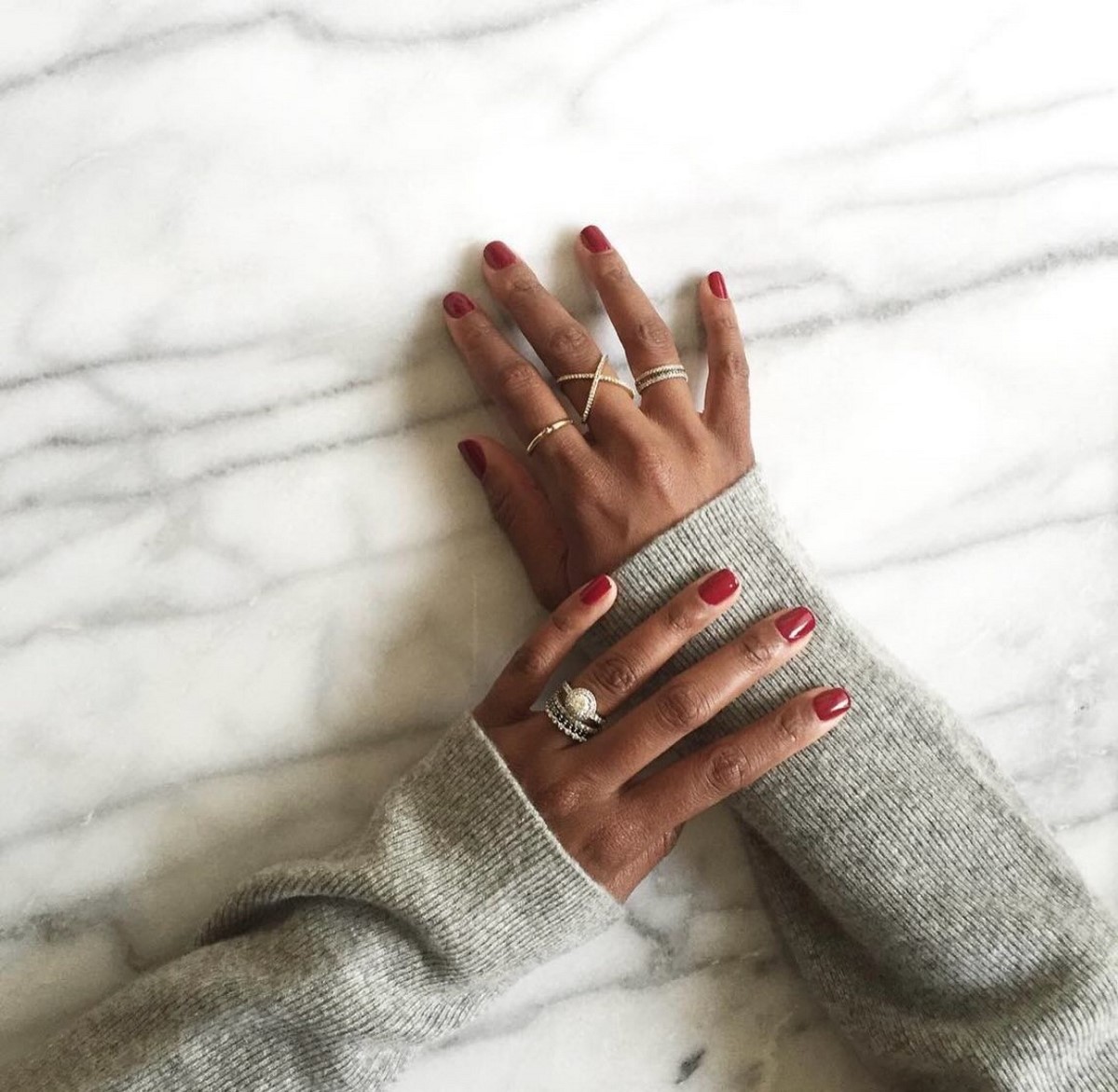 Маникюр, который выглядит уместно всегда: 8 оттенков весны