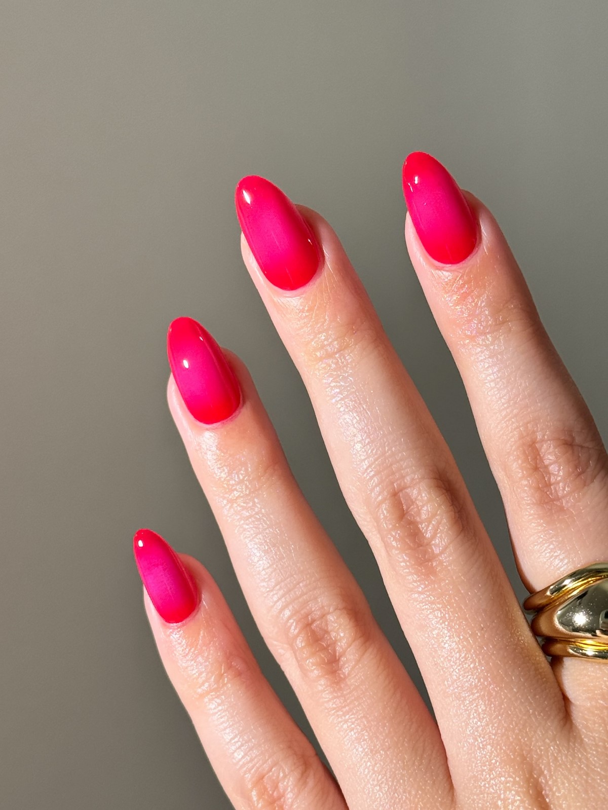 Маникюр на апрель 2026: свежие идеи, которые будут везде