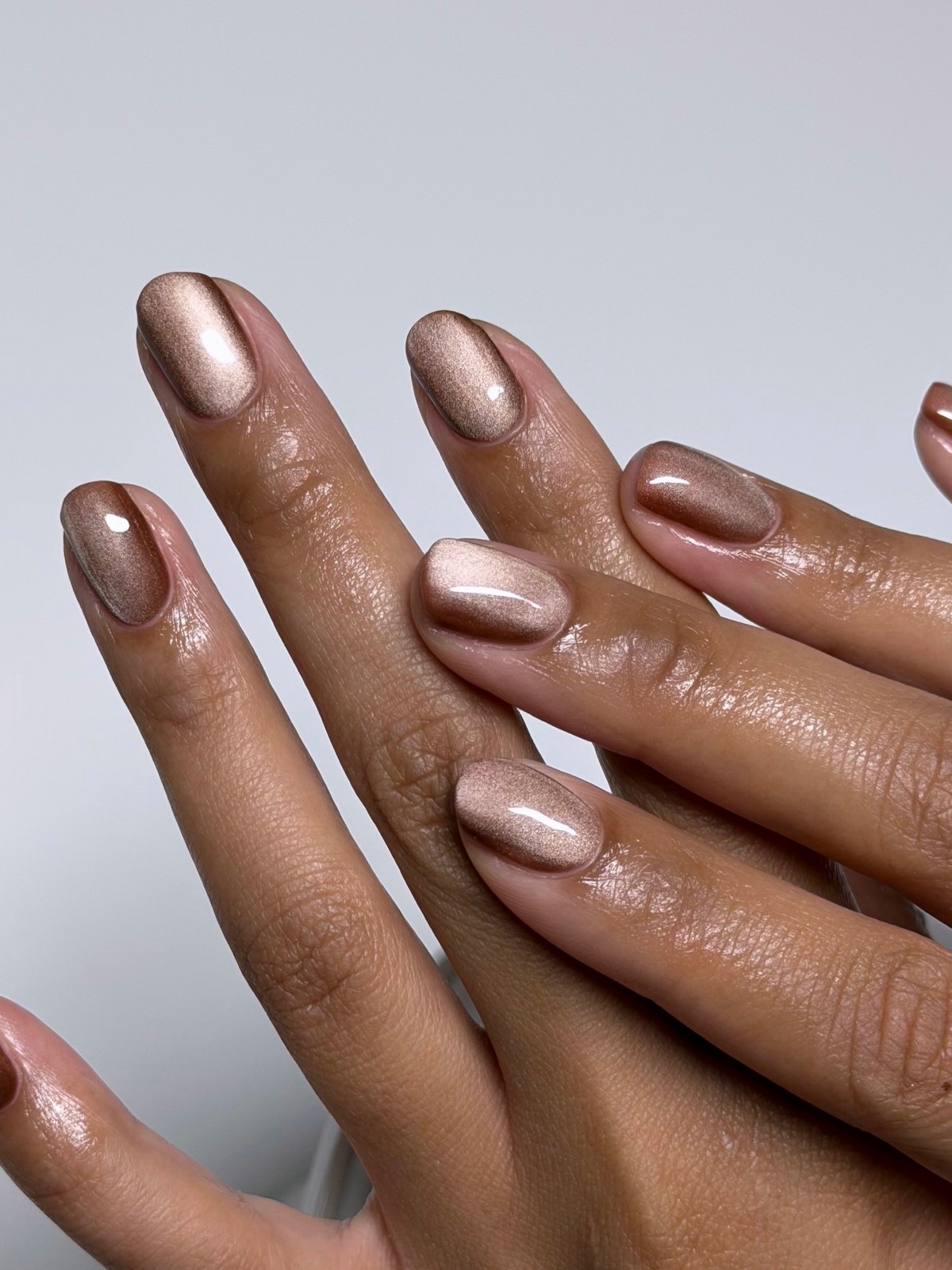 Маникюр на апрель 2026: свежие идеи, которые будут везде