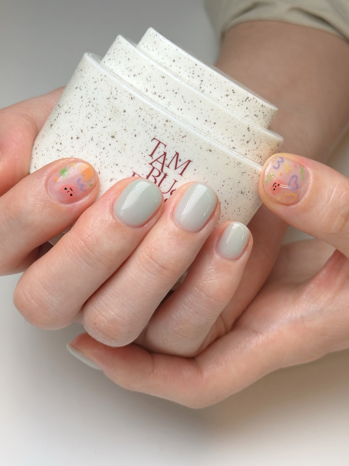 Маникюр на апрель 2026: свежие идеи, которые будут везде