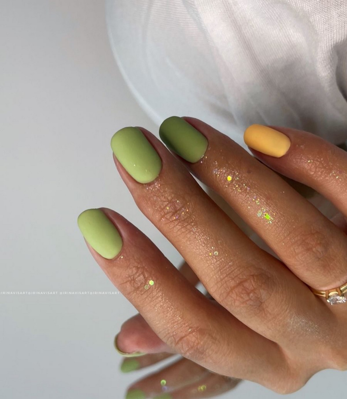 Маникюр на апрель 2026: свежие идеи, которые будут везде